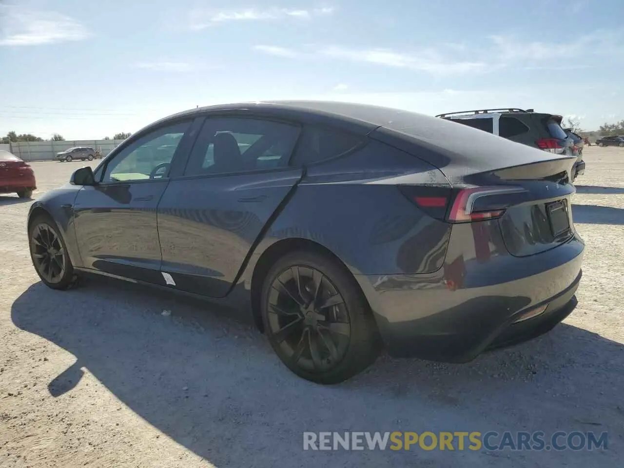 2 fotografías del automóvil dañado 5YJ3E1EAXRF766077 TESLA MODEL 3 2024