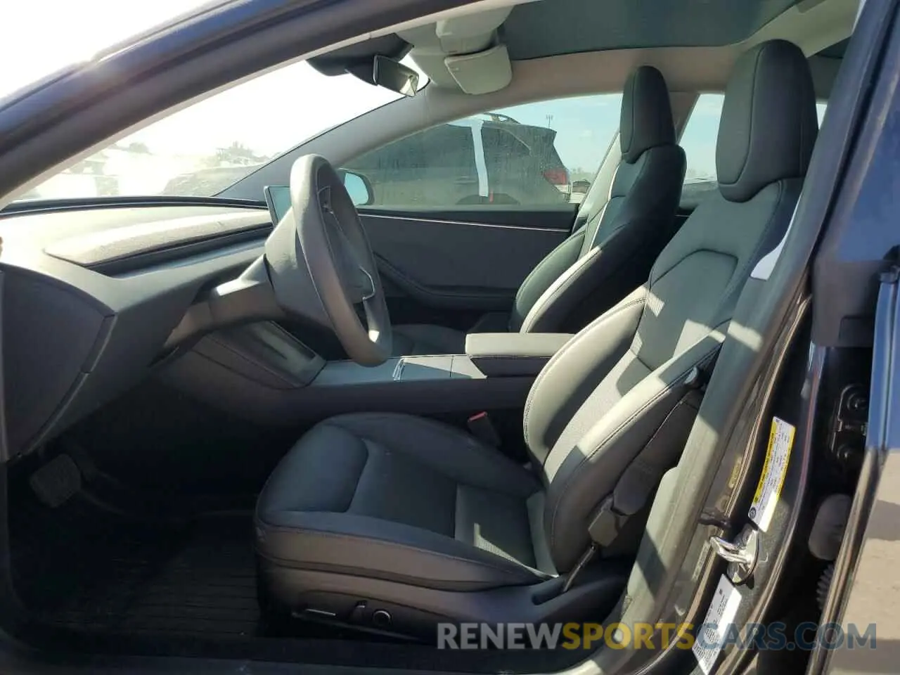 7 fotografías del automóvil dañado 5YJ3E1EAXRF766077 TESLA MODEL 3 2024