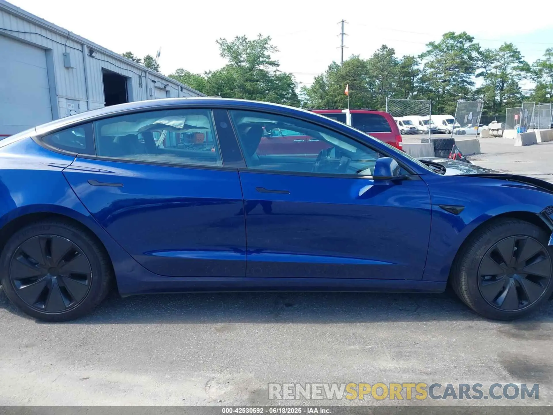 13 fotografías del automóvil dañado 5YJ3E1EAXRF774101 TESLA MODEL 3 2024