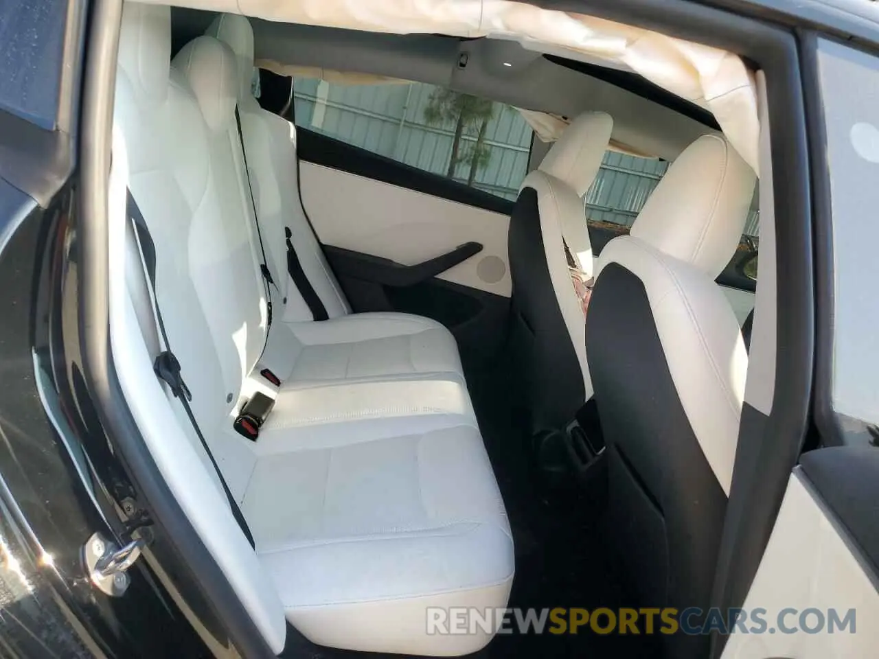 10 fotografías del automóvil dañado 5YJ3E1EAXRF800969 TESLA MODEL 3 2024
