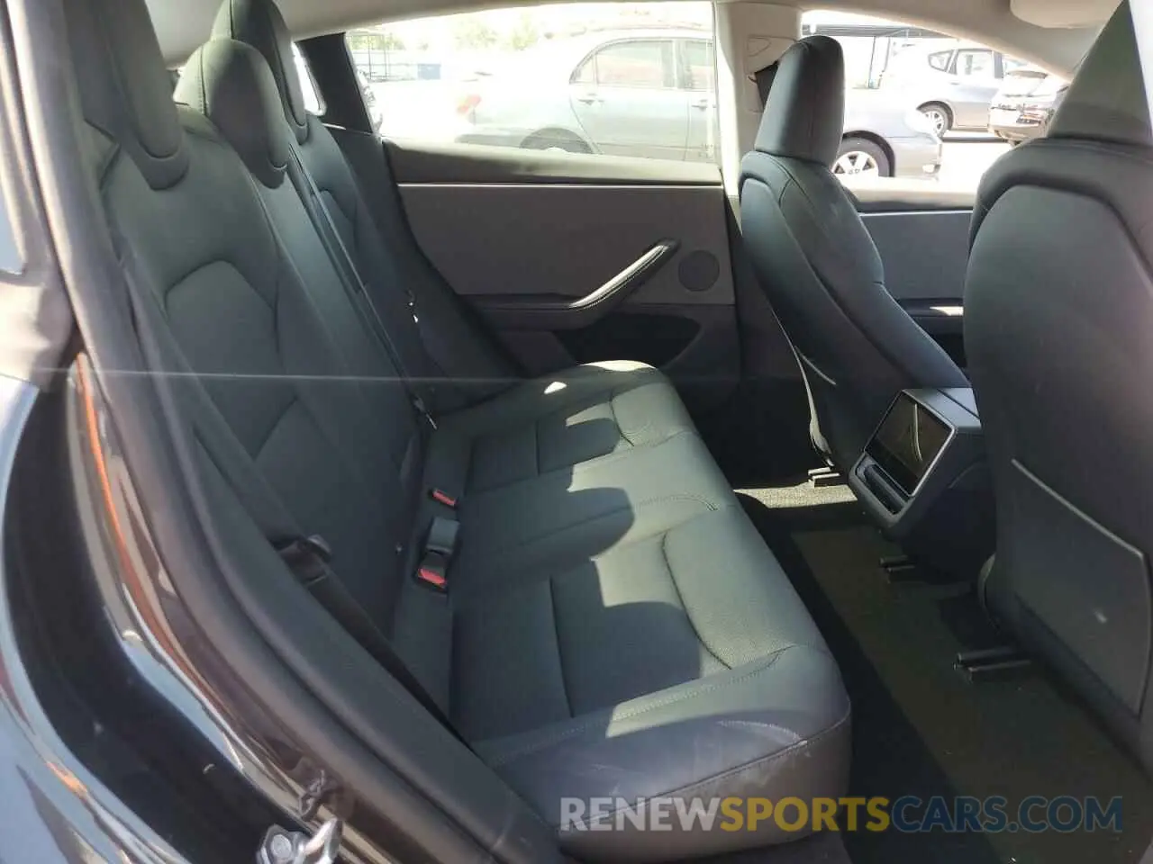 10 fotografías del automóvil dañado 5YJ3E1EAXRF826066 TESLA MODEL 3 2024