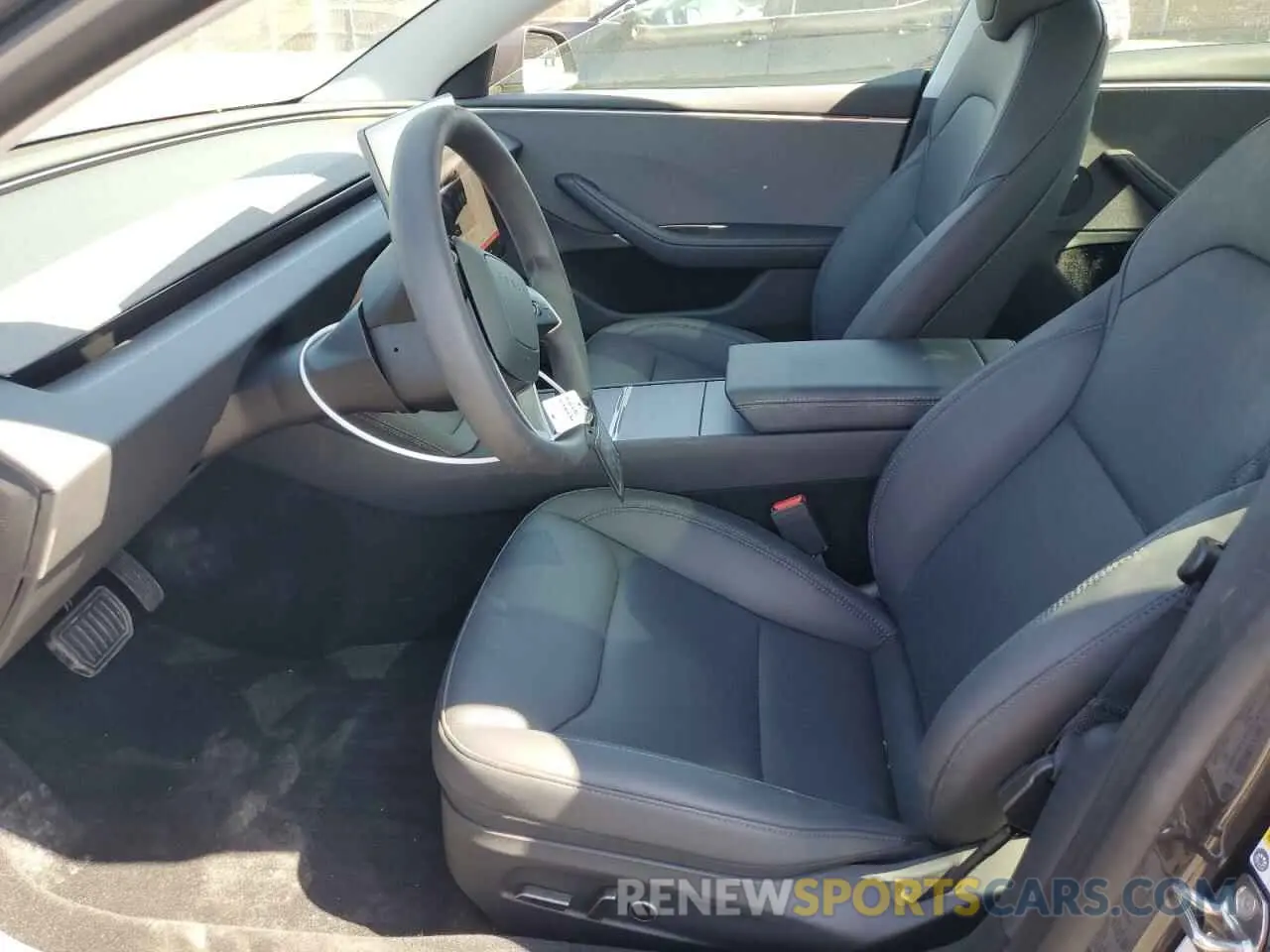 7 fotografías del automóvil dañado 5YJ3E1EAXRF826066 TESLA MODEL 3 2024