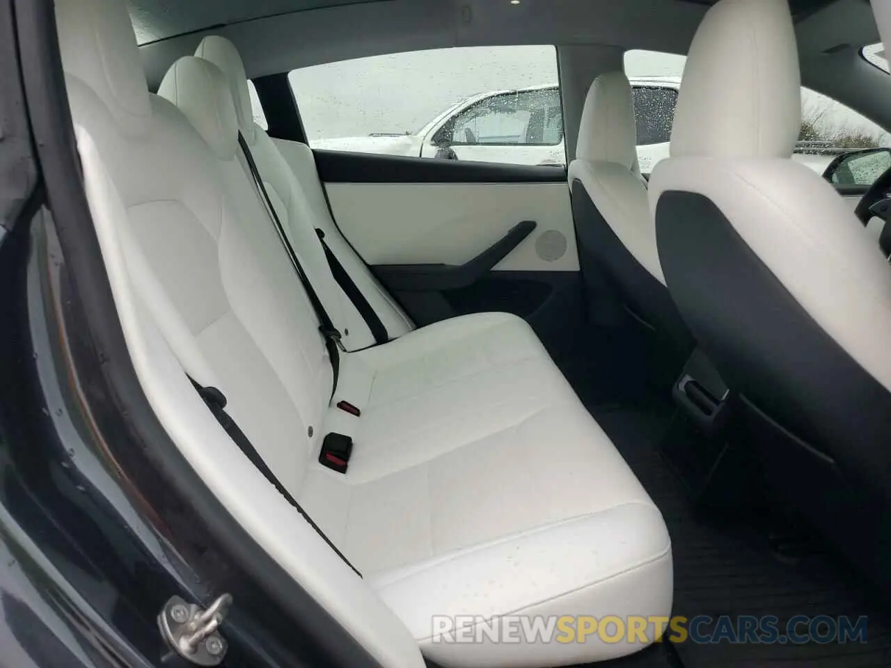 10 fotografías del automóvil dañado 5YJ3E1EAXRF830179 TESLA MODEL 3 2024