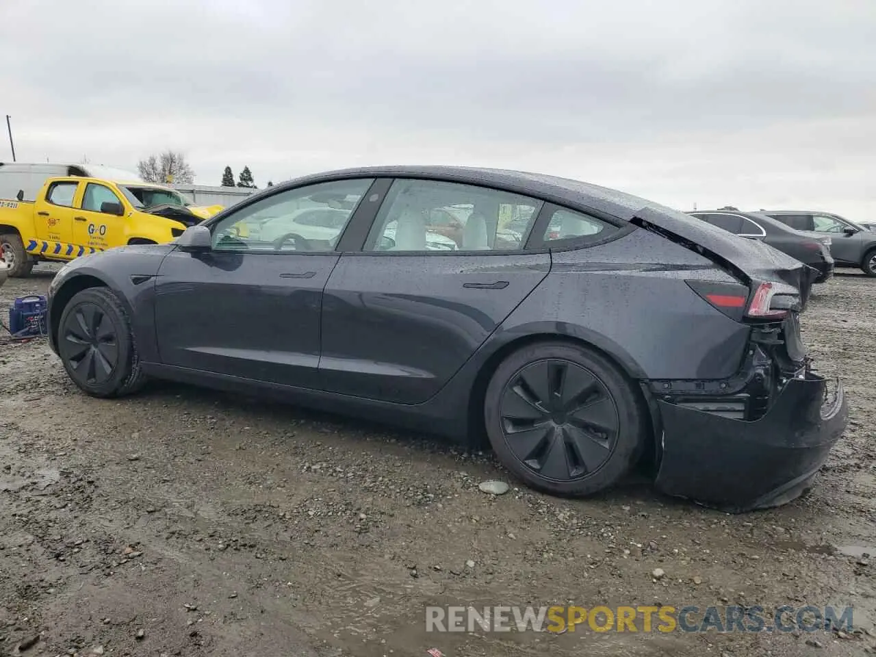 2 fotografías del automóvil dañado 5YJ3E1EAXRF830179 TESLA MODEL 3 2024