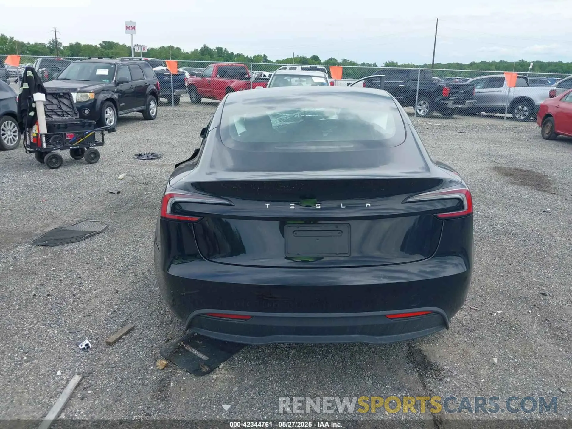15 fotografías del automóvil dañado 5YJ3E1EAXRF859469 TESLA MODEL 3 2024