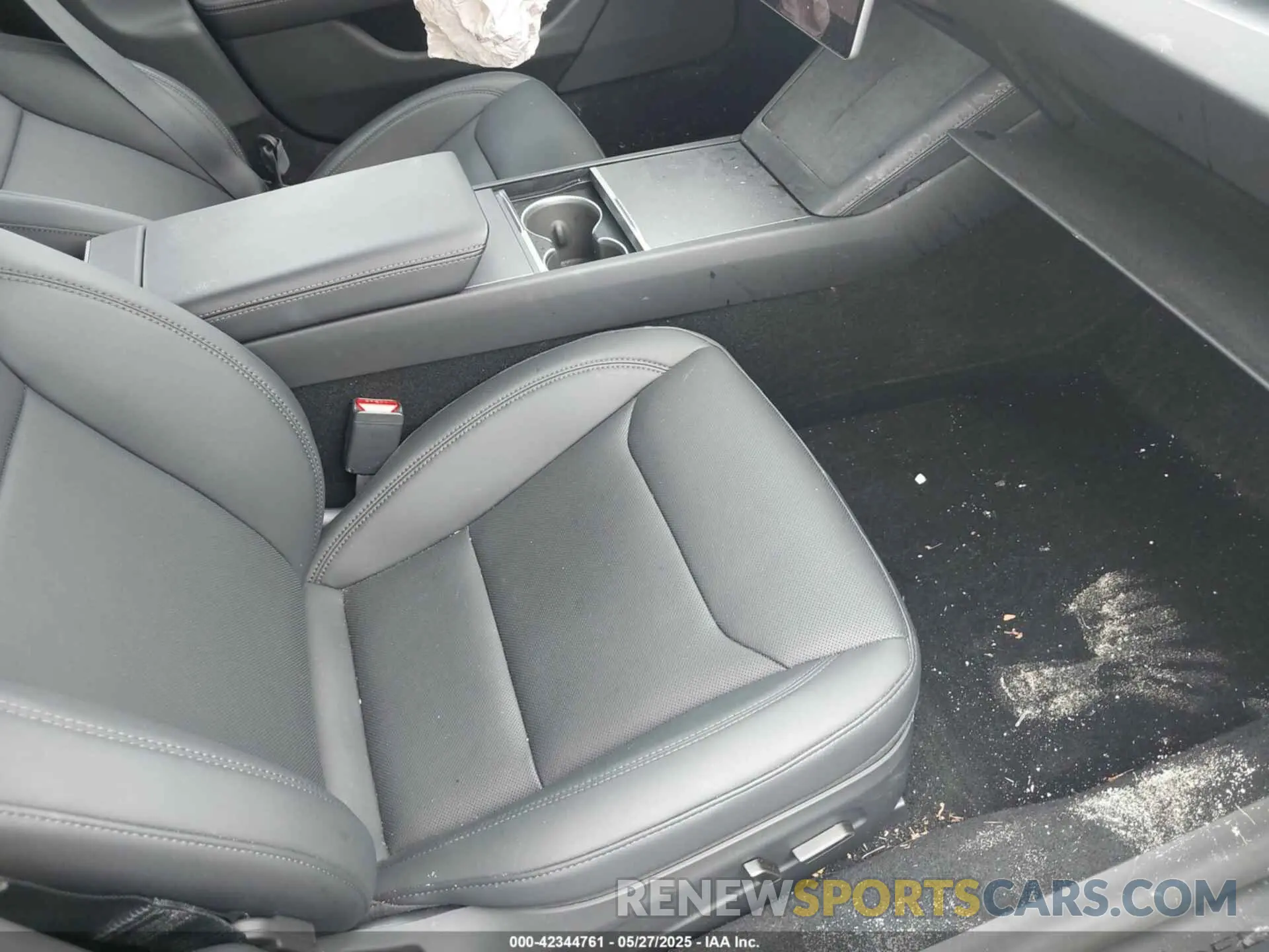 5 fotografías del automóvil dañado 5YJ3E1EAXRF859469 TESLA MODEL 3 2024