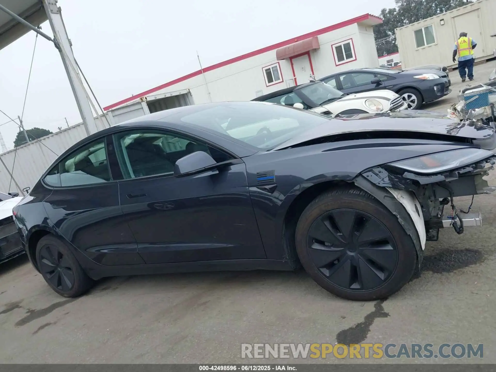 14 fotografías del automóvil dañado 5YJ3E1EB0RF735588 TESLA MODEL 3 2024