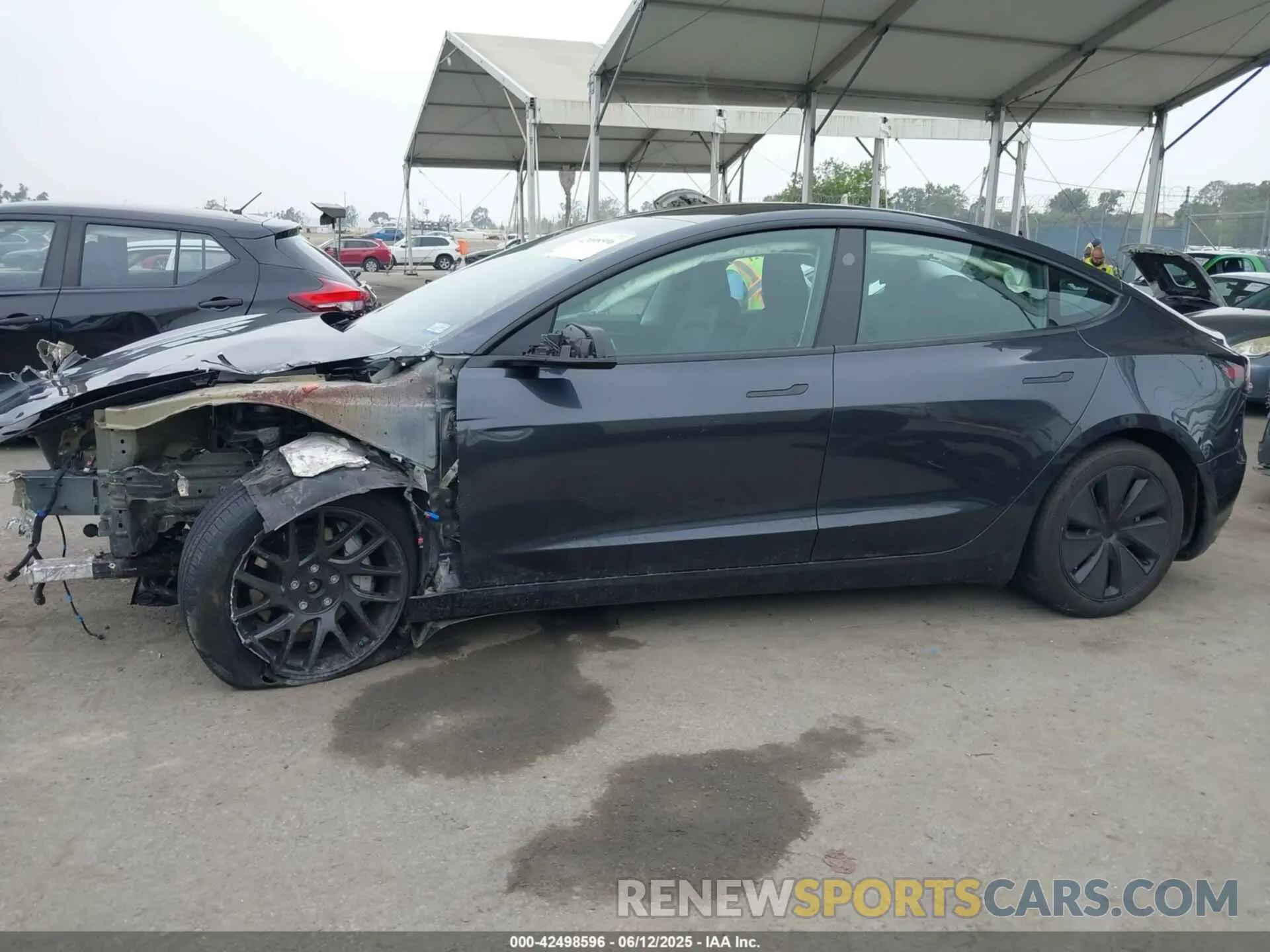 15 fotografías del automóvil dañado 5YJ3E1EB0RF735588 TESLA MODEL 3 2024