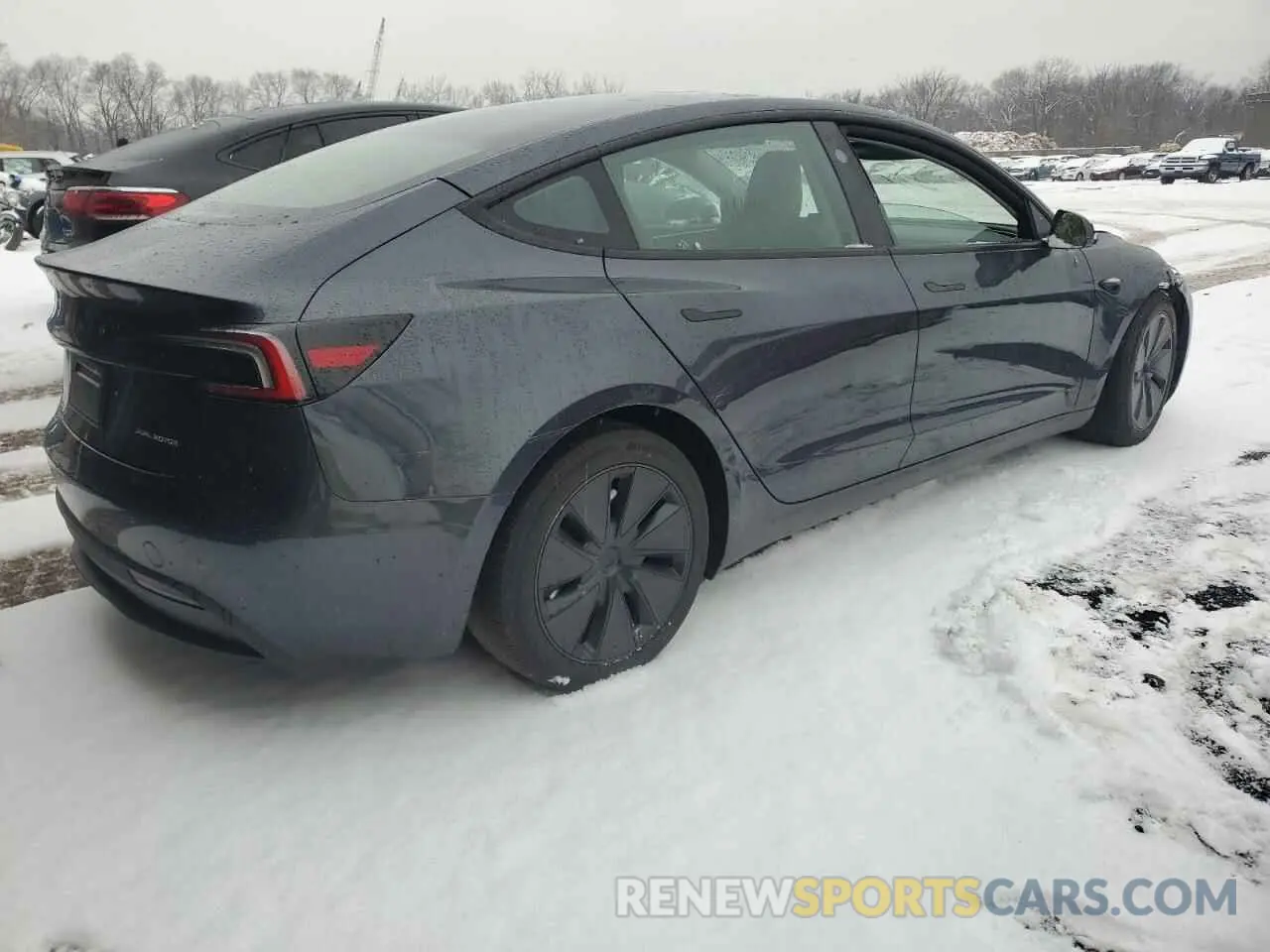 3 fotografías del automóvil dañado 5YJ3E1EB0RF744484 TESLA MODEL 3 2024