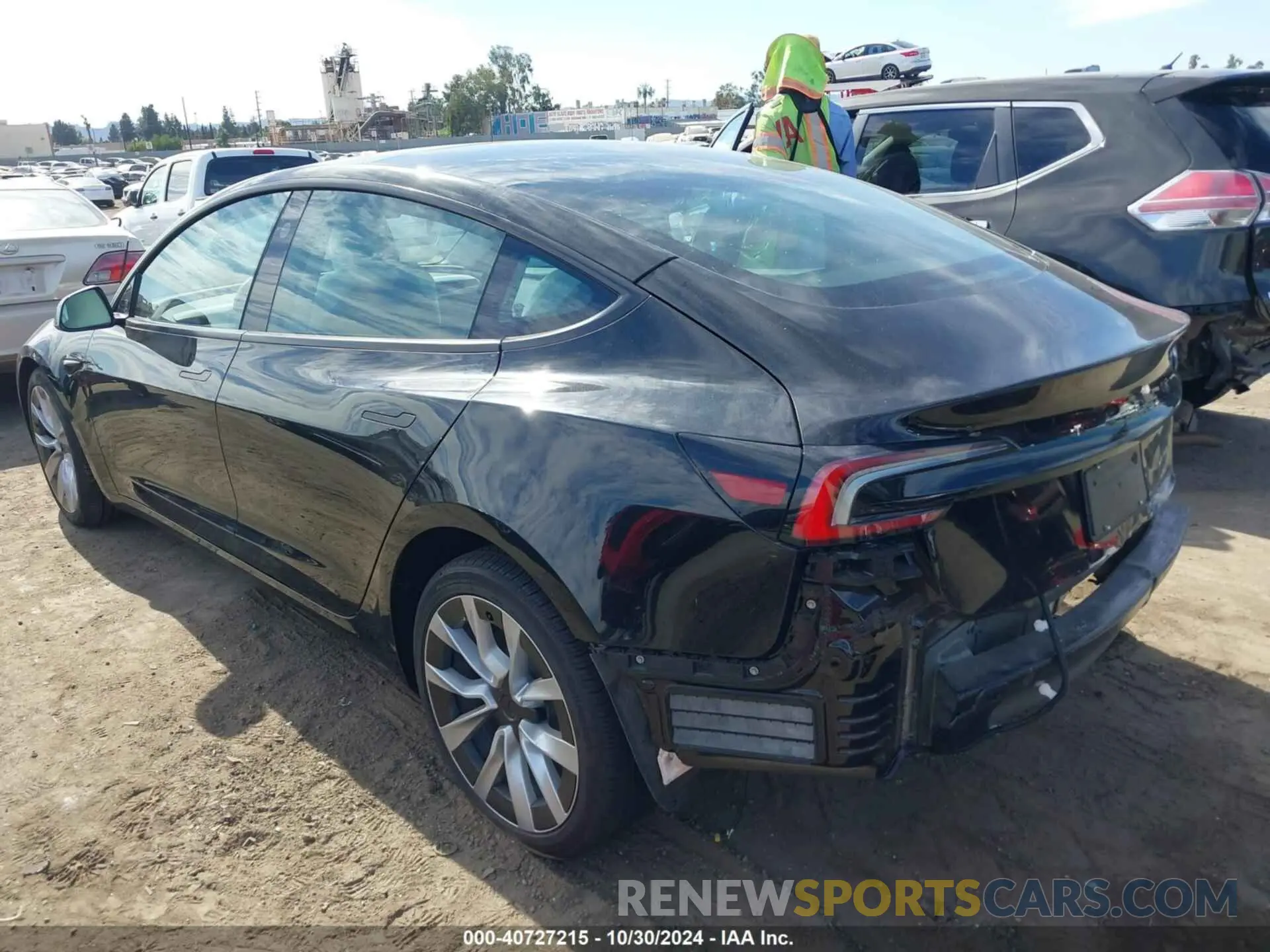 3 fotografías del automóvil dañado 5YJ3E1EB0RF792938 TESLA MODEL 3 2024