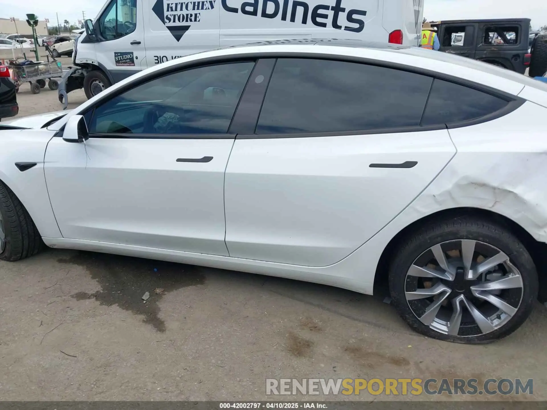 14 fotografías del automóvil dañado 5YJ3E1EB0RF795452 TESLA MODEL 3 2024