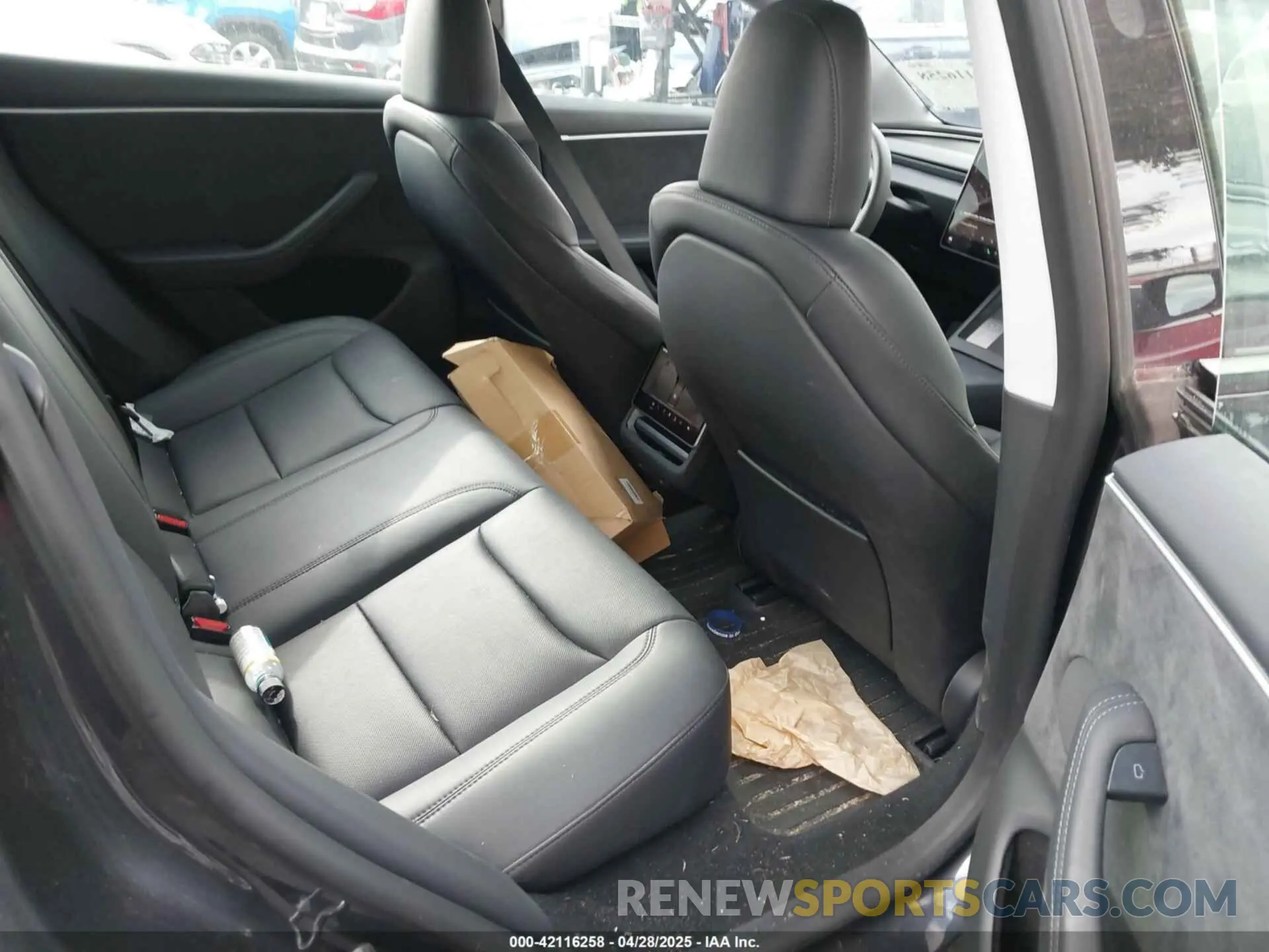 8 fotografías del automóvil dañado 5YJ3E1EB0RF812167 TESLA MODEL 3 2024