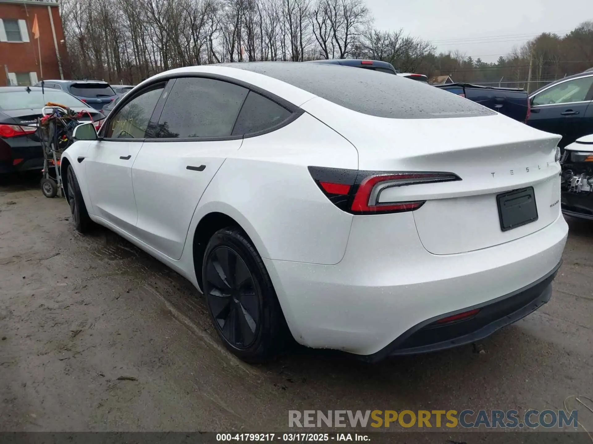 3 fotografías del automóvil dañado 5YJ3E1EB0RF812296 TESLA MODEL 3 2024