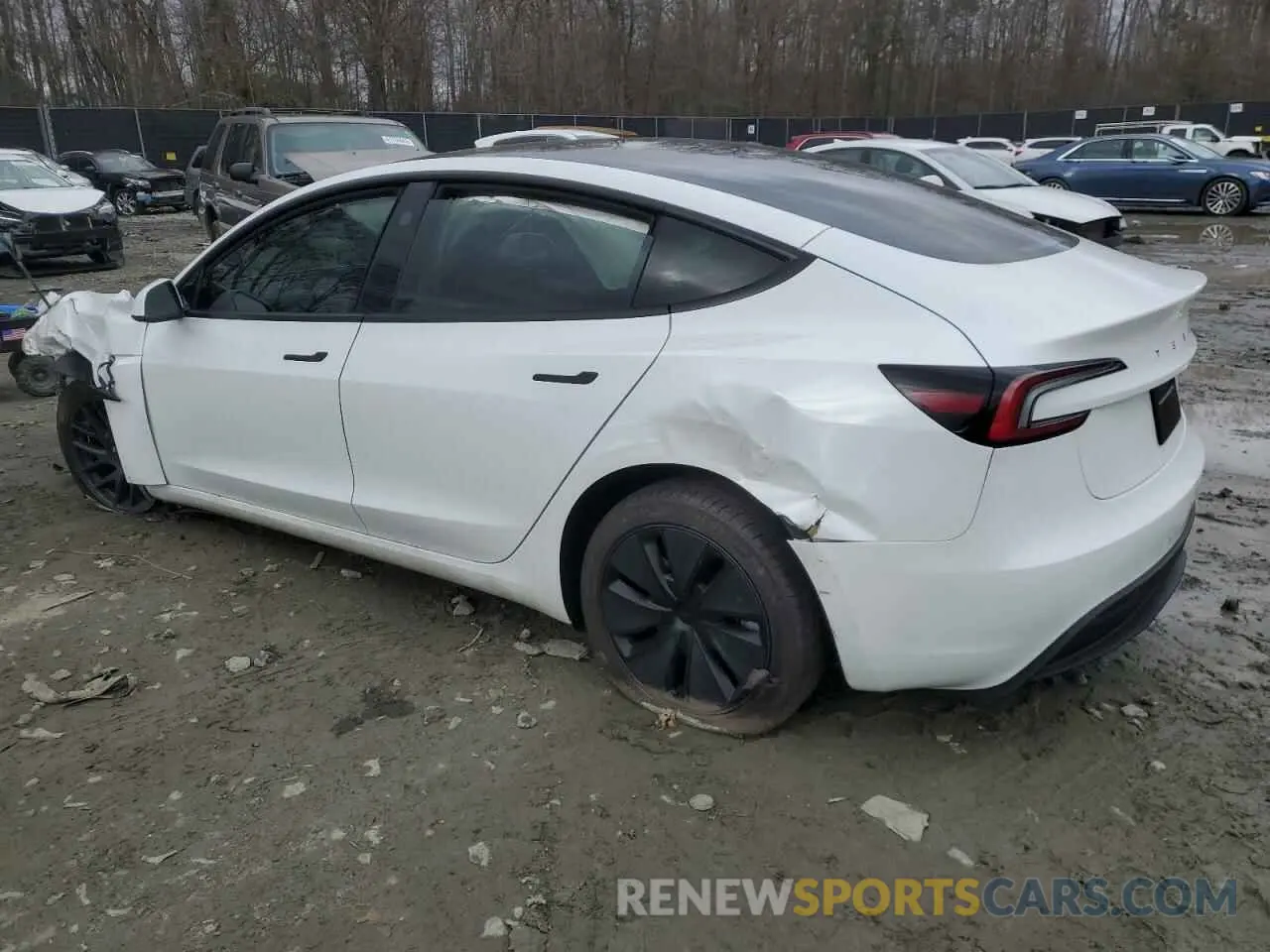 2 fotografías del automóvil dañado 5YJ3E1EB0RF822472 TESLA MODEL 3 2024