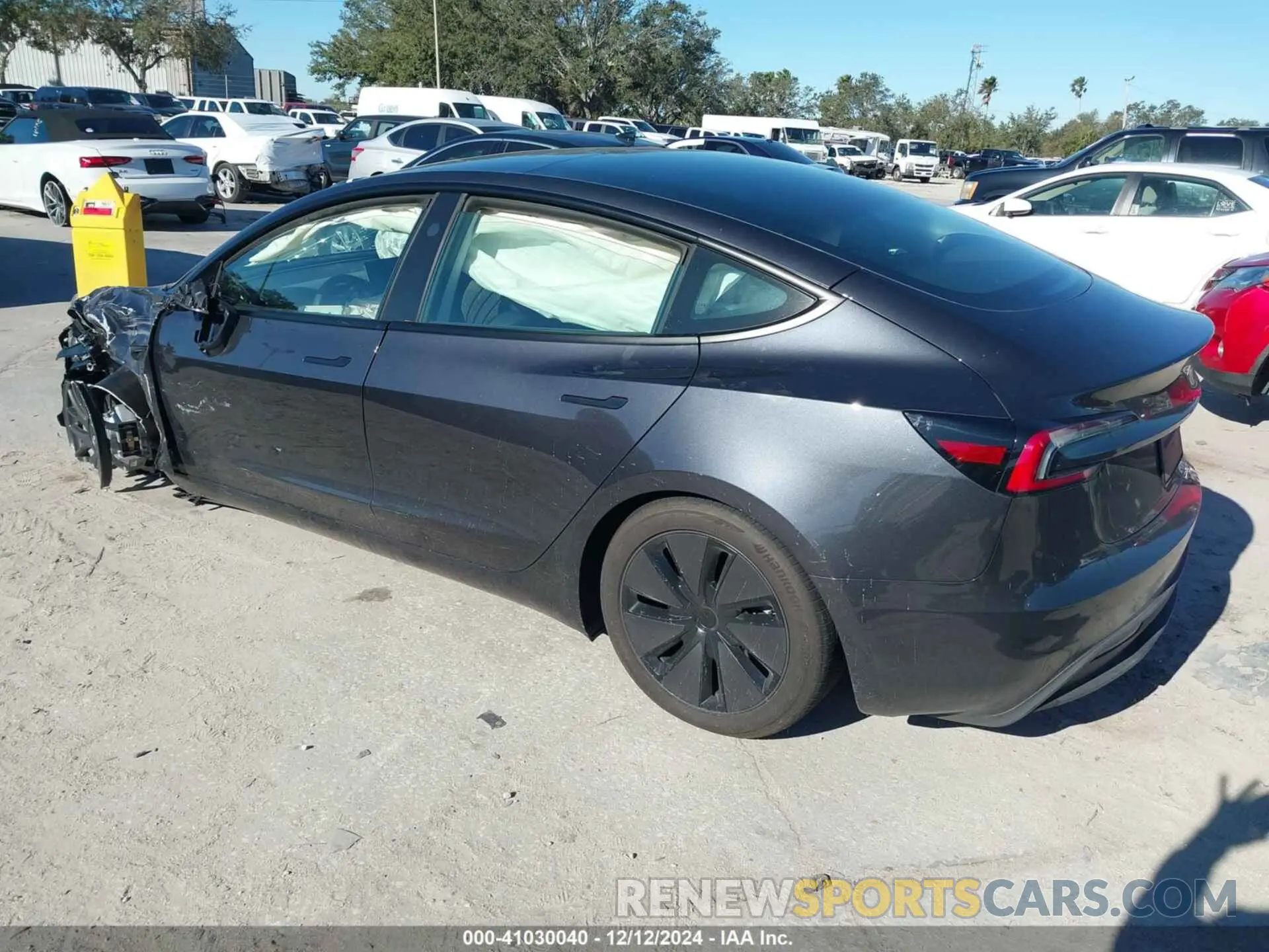3 fotografías del automóvil dañado 5YJ3E1EB0RF845184 TESLA MODEL 3 2024