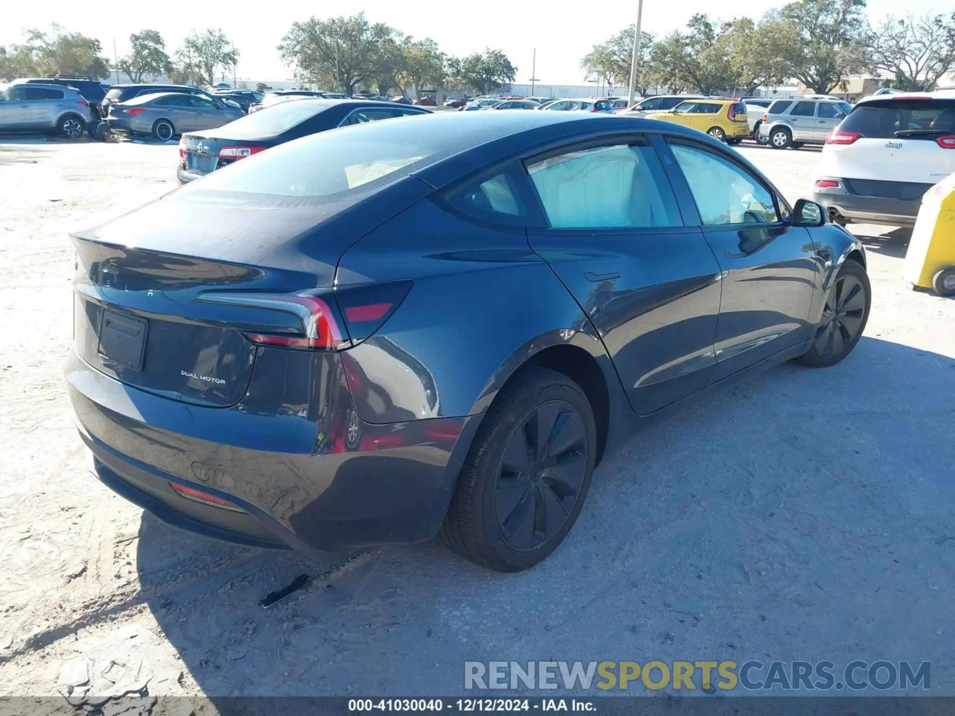 4 fotografías del automóvil dañado 5YJ3E1EB0RF845184 TESLA MODEL 3 2024