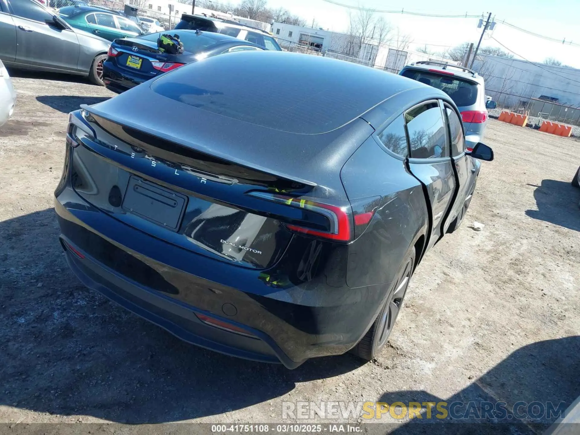 4 fotografías del automóvil dañado 5YJ3E1EB1RF730416 TESLA MODEL 3 2024