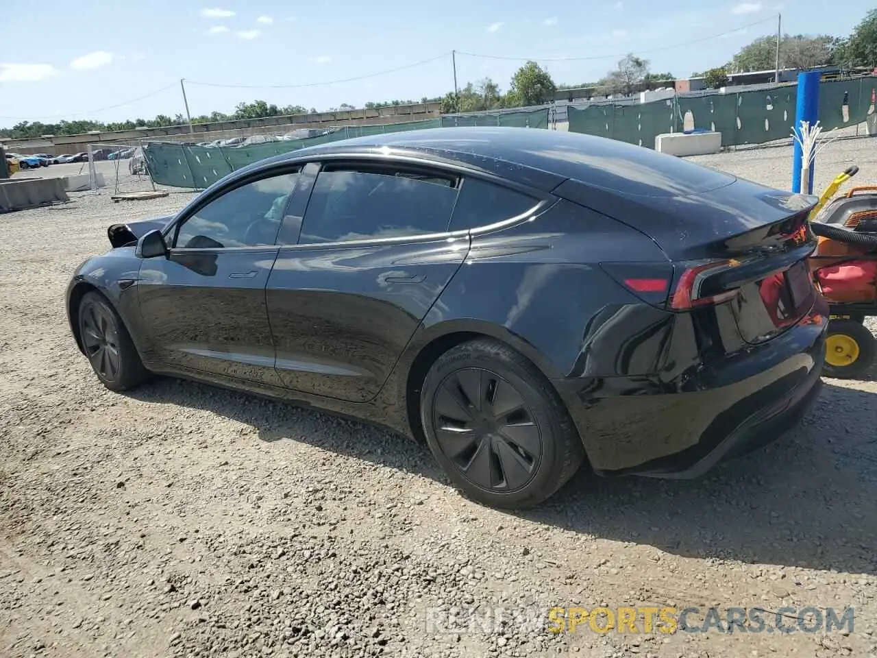 2 fotografías del automóvil dañado 5YJ3E1EB1RF731923 TESLA MODEL 3 2024