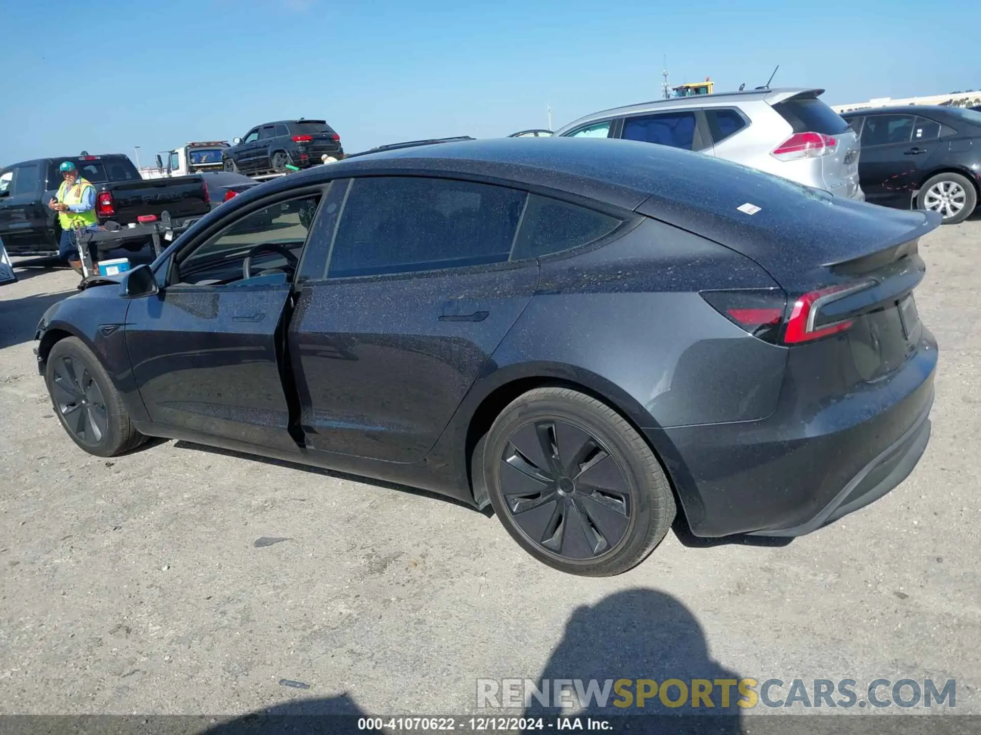 14 fotografías del automóvil dañado 5YJ3E1EB1RF732912 TESLA MODEL 3 2024