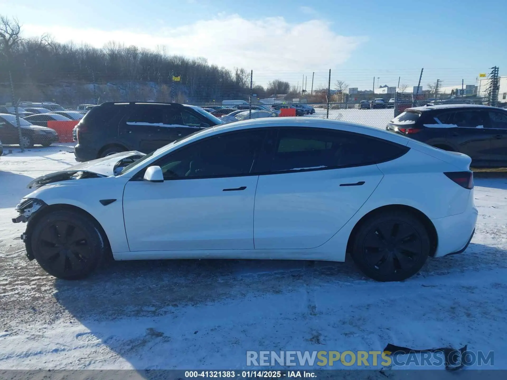 13 fotografías del automóvil dañado 5YJ3E1EB1RF755980 TESLA MODEL 3 2024