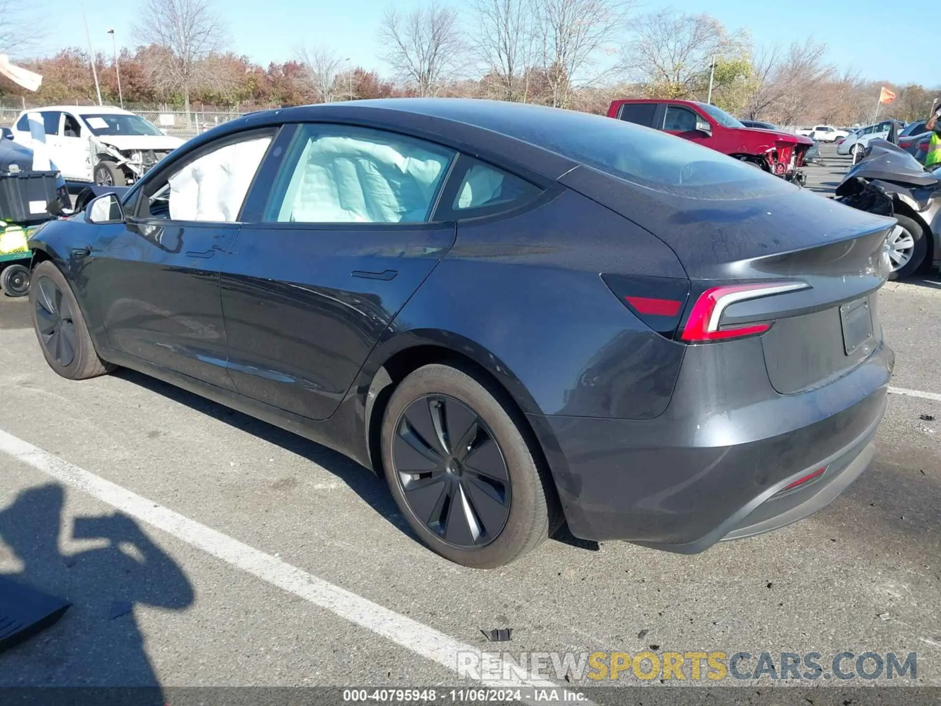 3 fotografías del automóvil dañado 5YJ3E1EB1RF787229 TESLA MODEL 3 2024