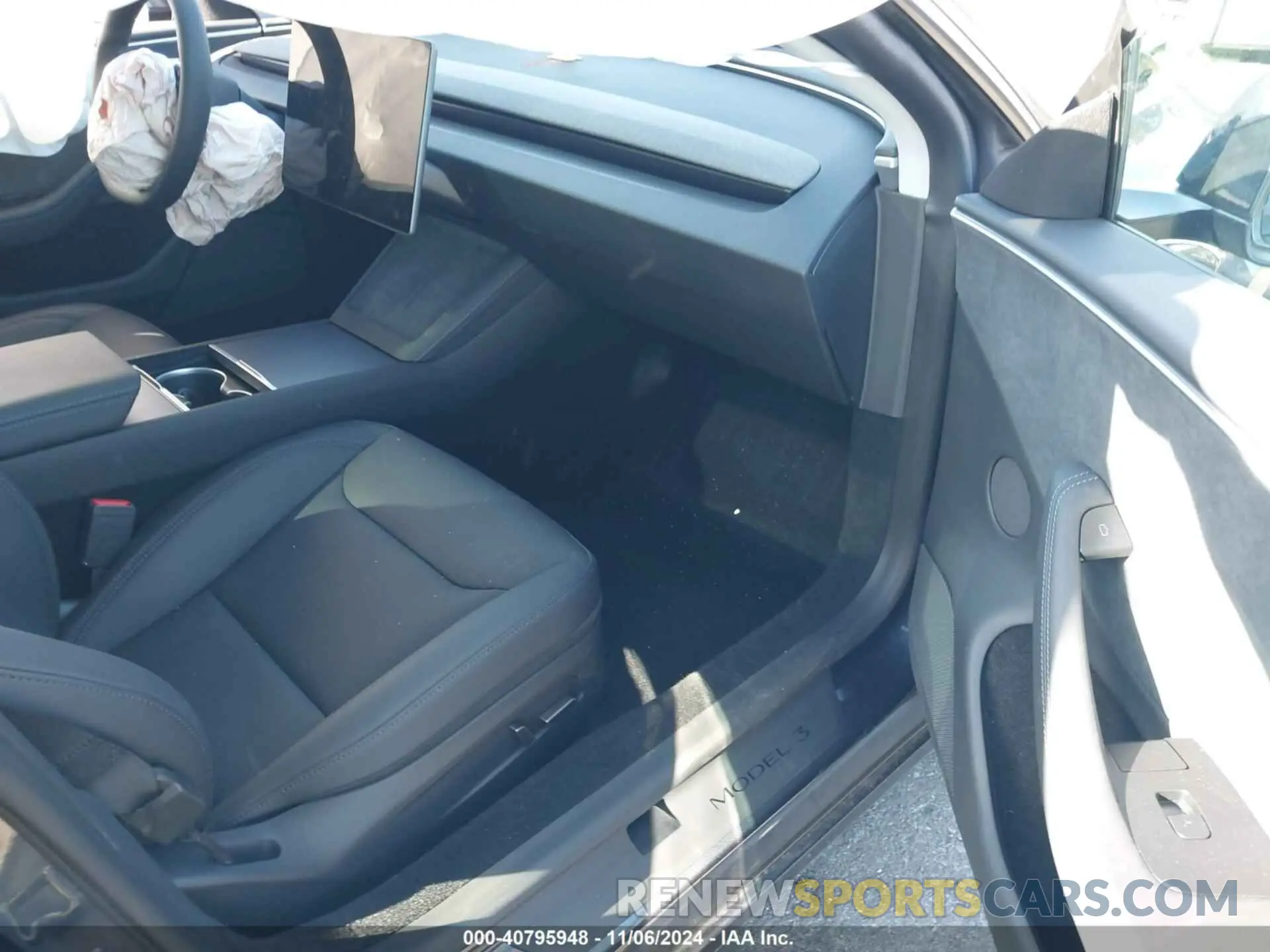5 fotografías del automóvil dañado 5YJ3E1EB1RF787229 TESLA MODEL 3 2024