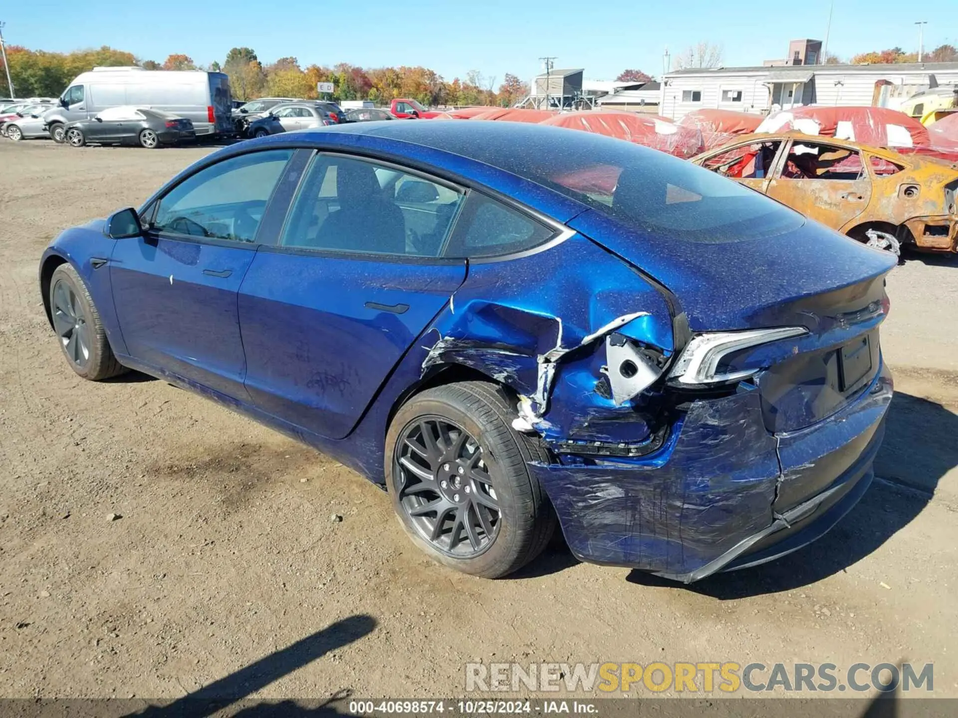 3 fotografías del automóvil dañado 5YJ3E1EB1RF813148 TESLA MODEL 3 2024