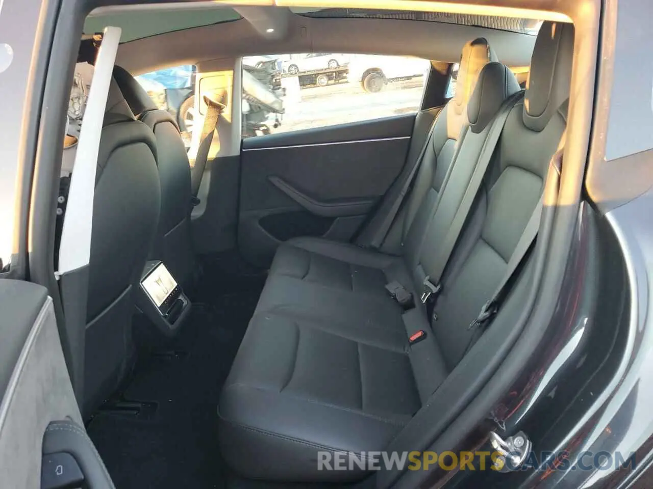 10 fotografías del automóvil dañado 5YJ3E1EB1RF828734 TESLA MODEL 3 2024