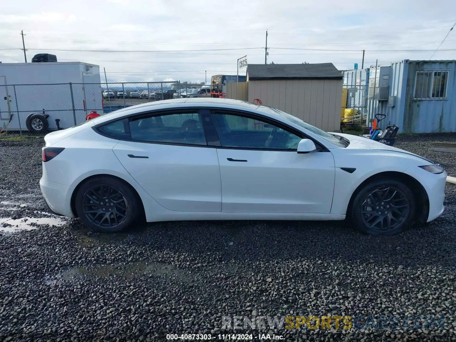 12 fotografías del automóvil dañado 5YJ3E1EB2RF799986 TESLA MODEL 3 2024