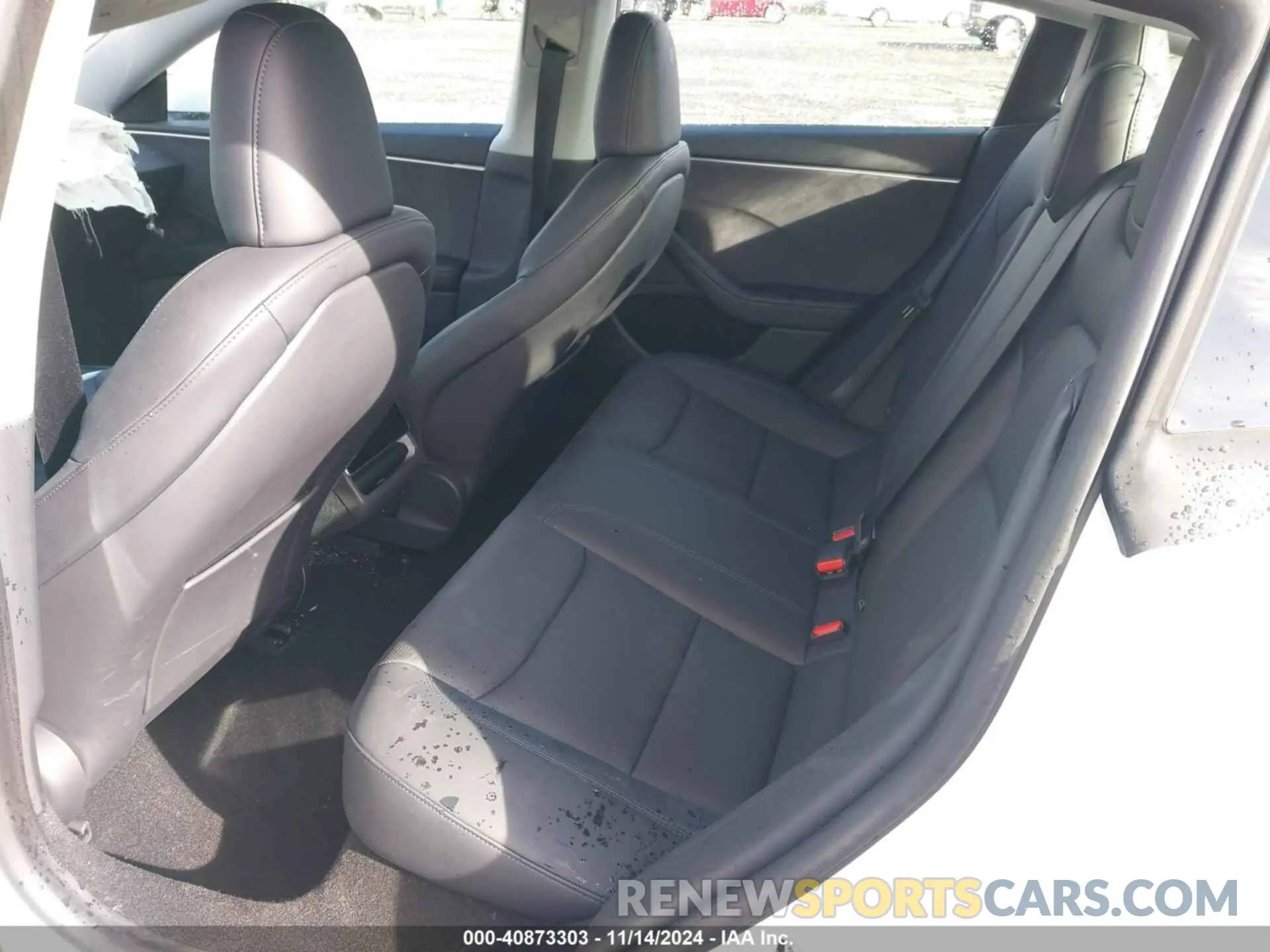 8 fotografías del automóvil dañado 5YJ3E1EB2RF799986 TESLA MODEL 3 2024