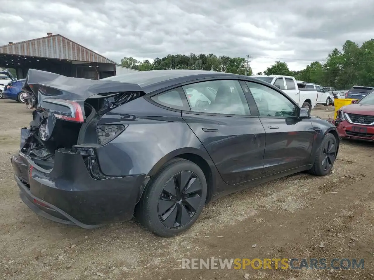 3 fotografías del automóvil dañado 5YJ3E1EB2RF825213 TESLA MODEL 3 2024