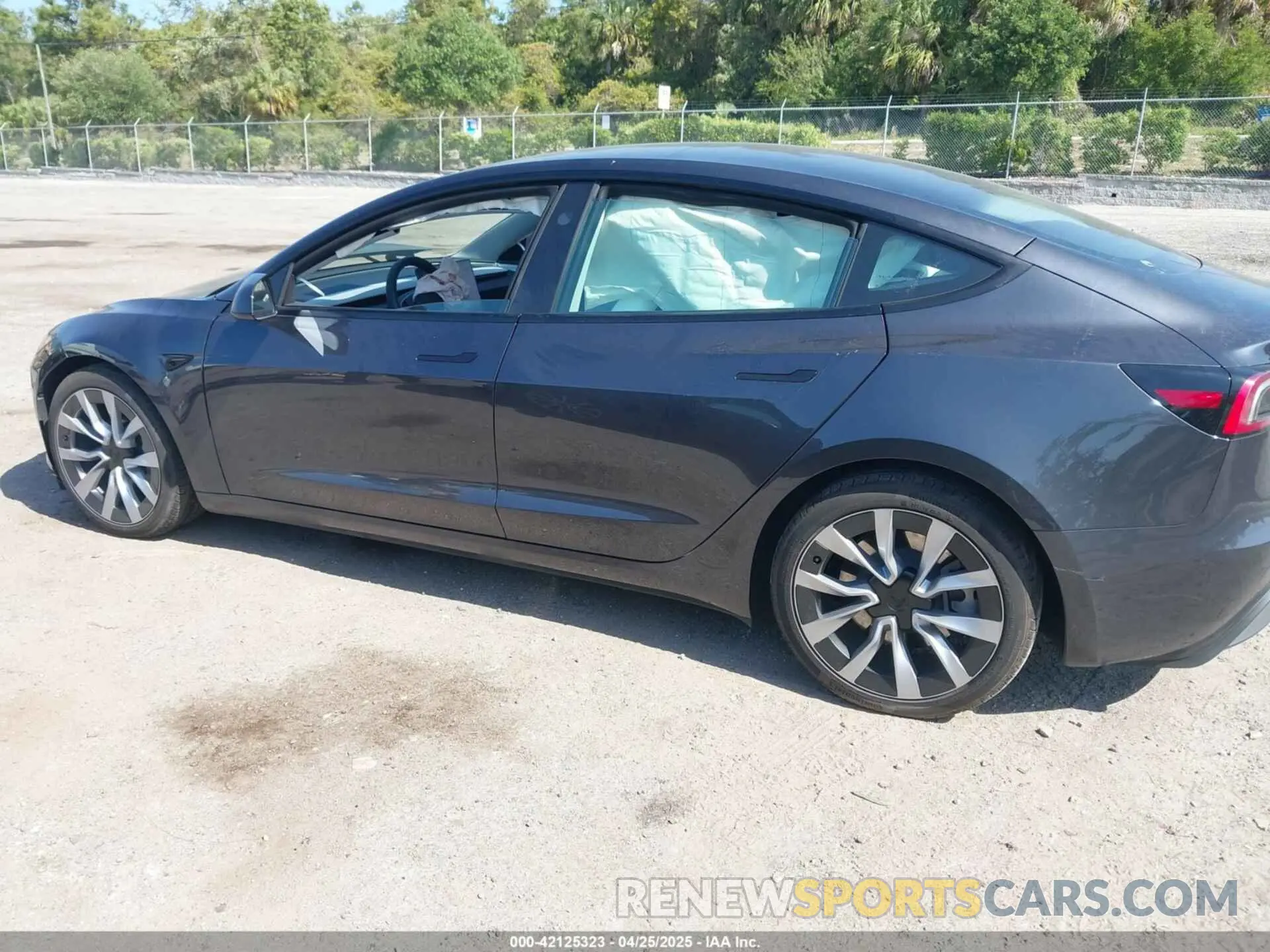 13 fotografías del automóvil dañado 5YJ3E1EB2RF832663 TESLA MODEL 3 2024