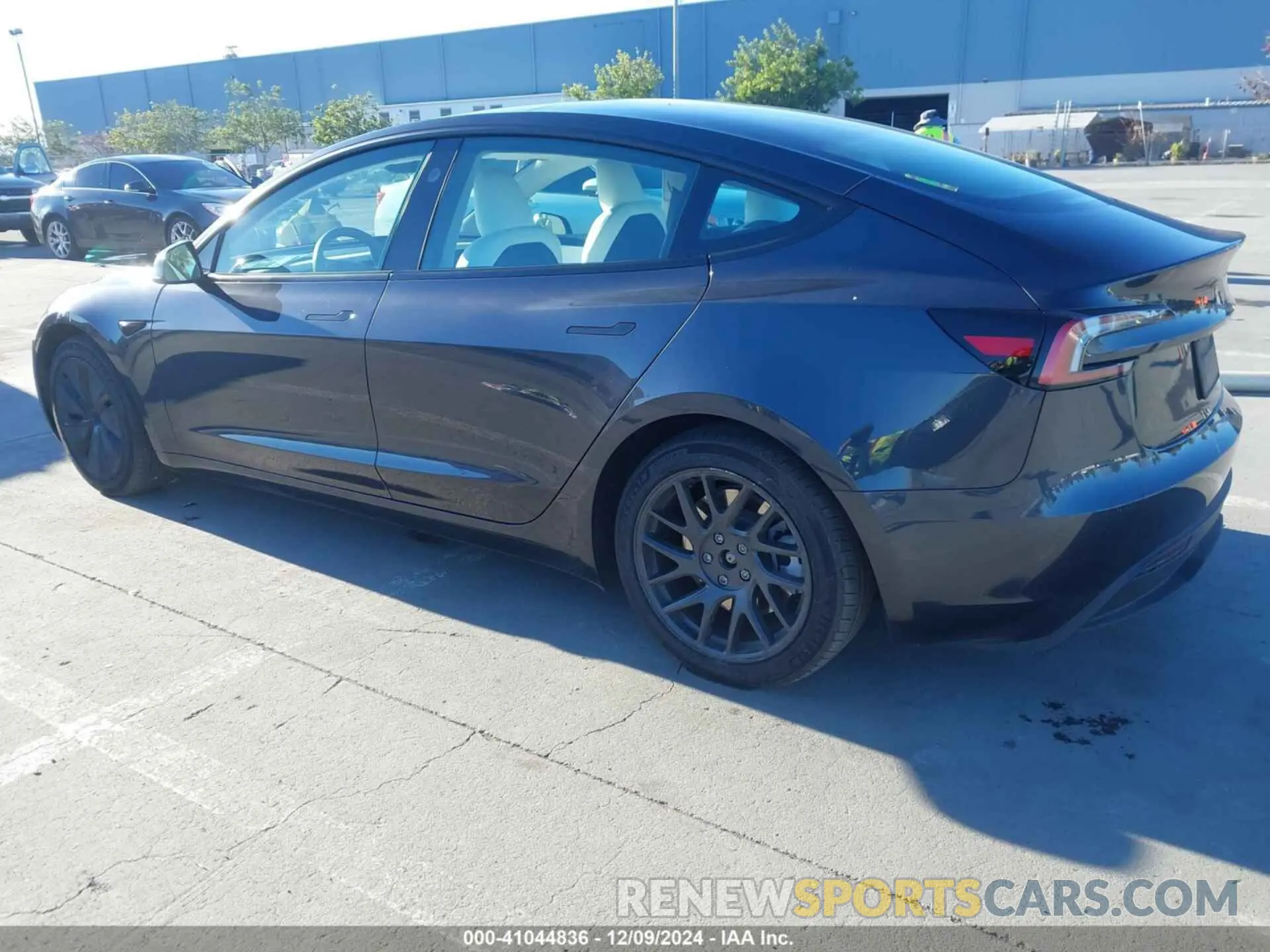 3 fotografías del automóvil dañado 5YJ3E1EB3RF760453 TESLA MODEL 3 2024