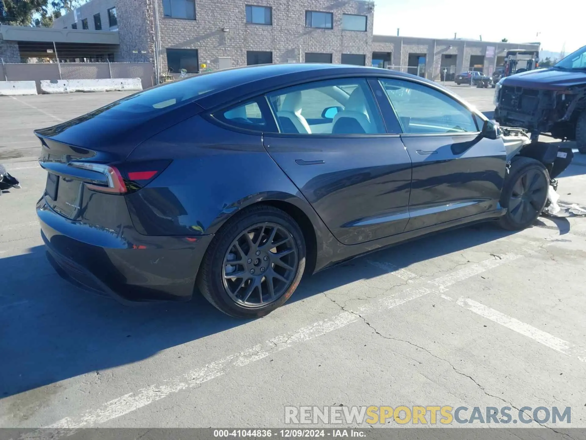 4 fotografías del automóvil dañado 5YJ3E1EB3RF760453 TESLA MODEL 3 2024