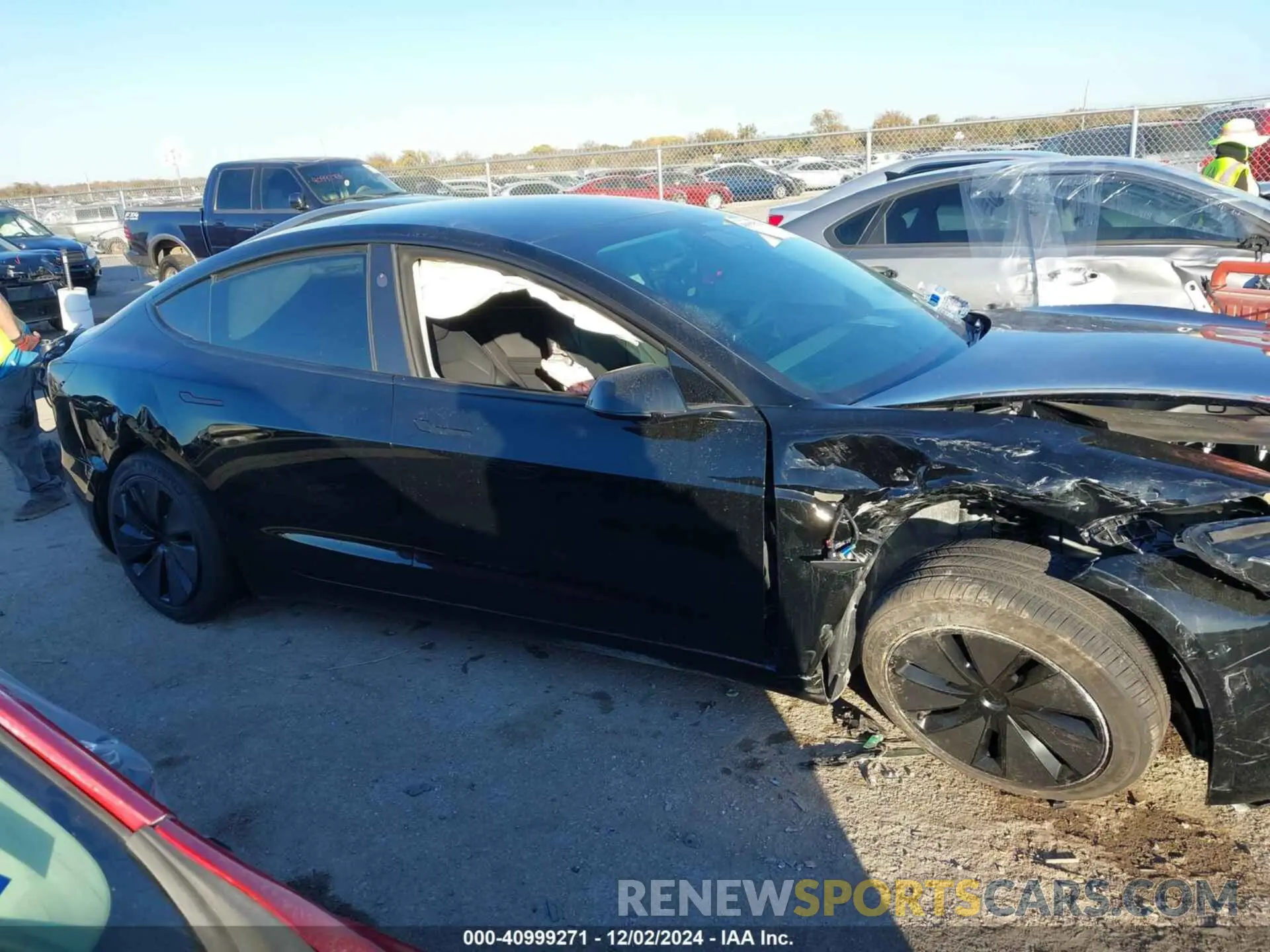 12 fotografías del automóvil dañado 5YJ3E1EB3RF800644 TESLA MODEL 3 2024