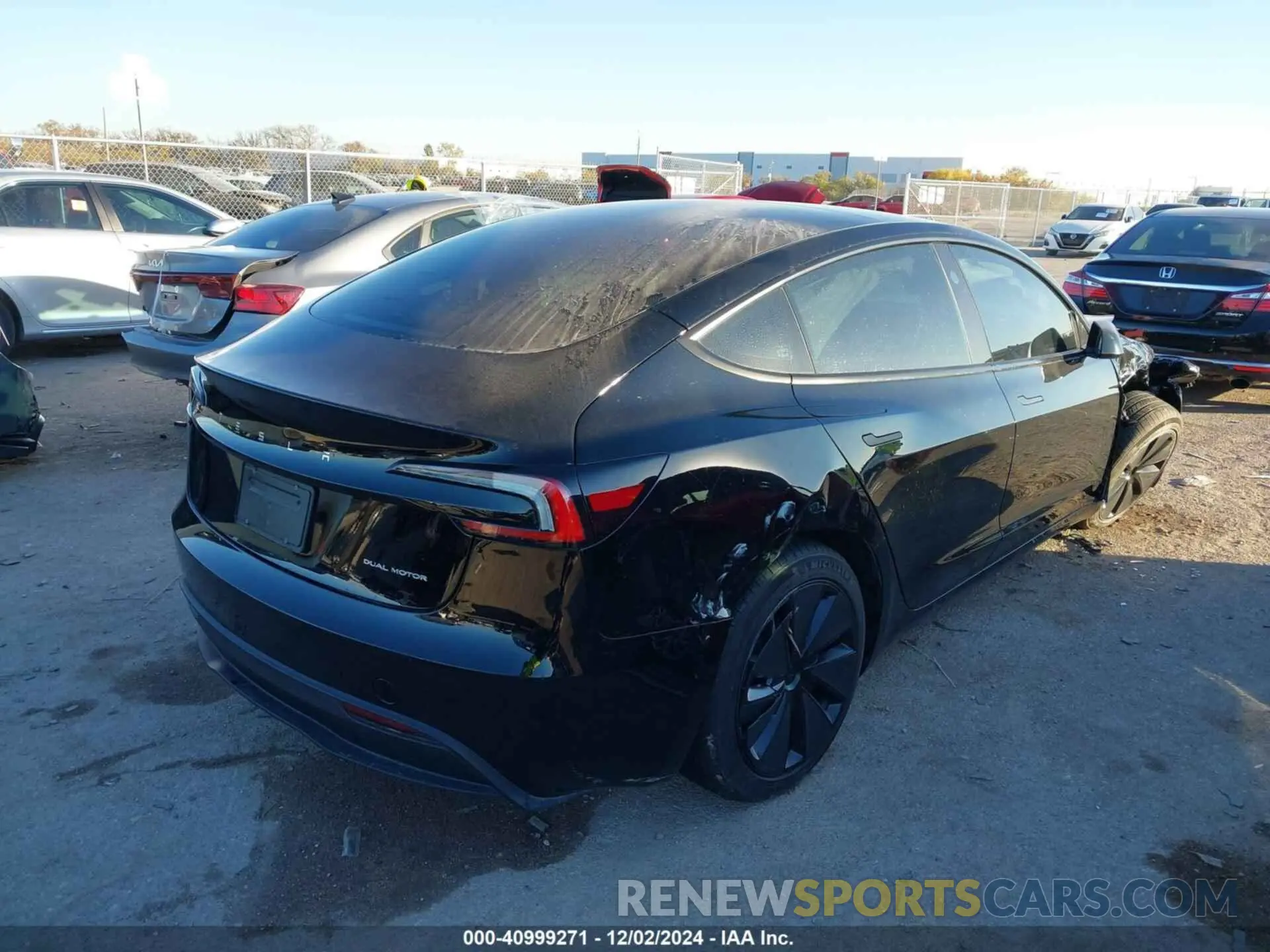 4 fotografías del automóvil dañado 5YJ3E1EB3RF800644 TESLA MODEL 3 2024