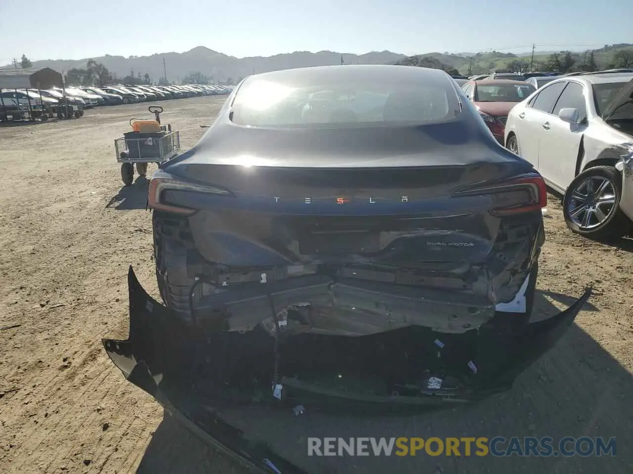 6 fotografías del automóvil dañado 5YJ3E1EB3RF834793 TESLA MODEL 3 2024