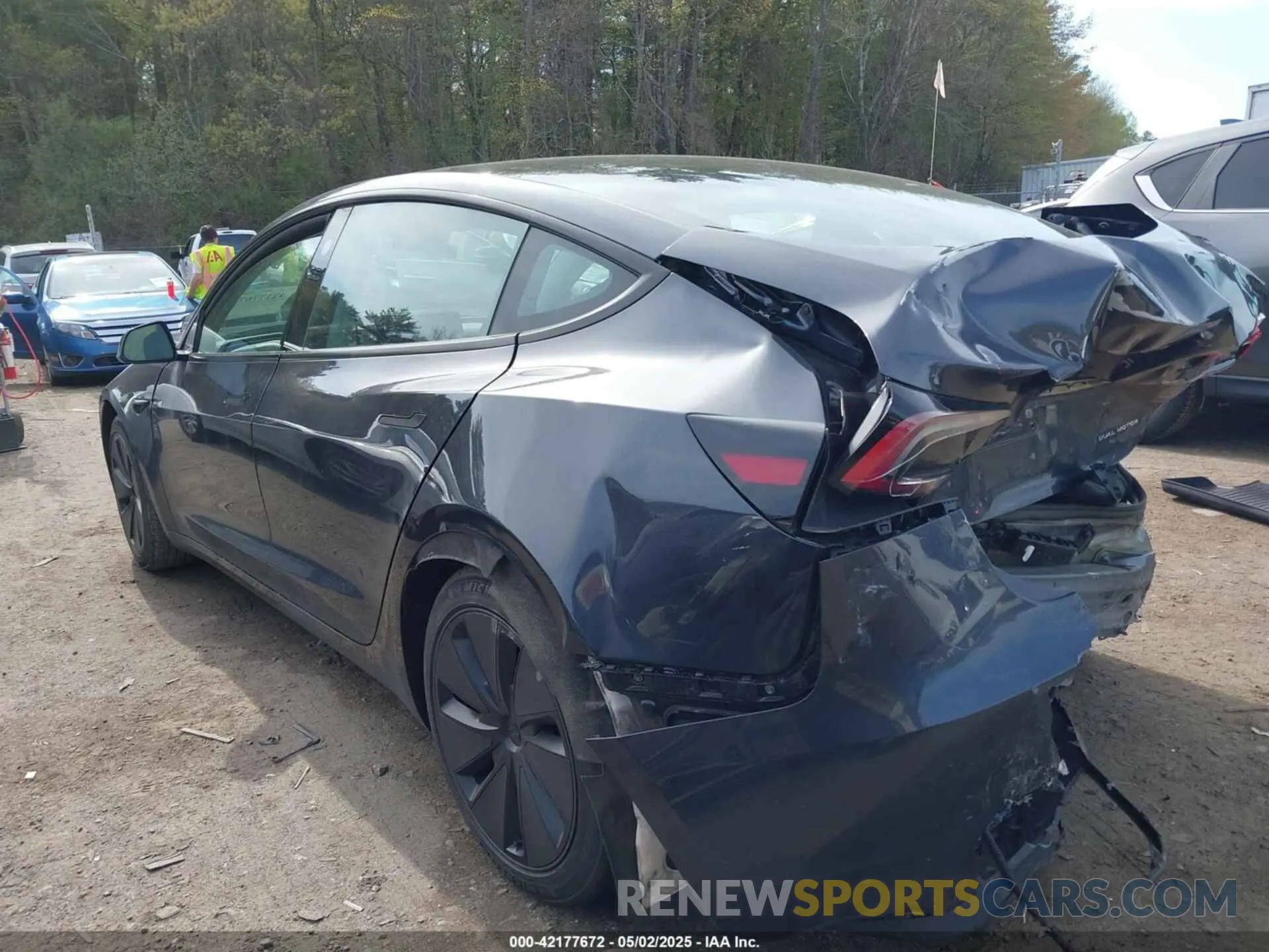 3 fotografías del automóvil dañado 5YJ3E1EB4RF796636 TESLA MODEL 3 2024