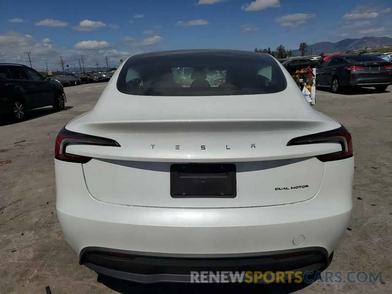 6 fotografías del automóvil dañado 5YJ3E1EB4RF811734 TESLA MODEL 3 2024