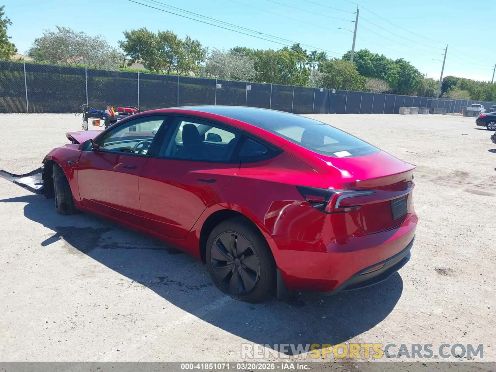 3 fotografías del automóvil dañado 5YJ3E1EB4RF812673 TESLA MODEL 3 2024