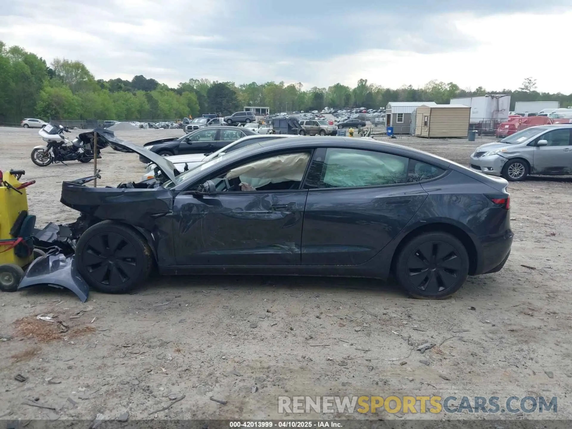 13 fotografías del automóvil dañado 5YJ3E1EB4RF864093 TESLA MODEL 3 2024