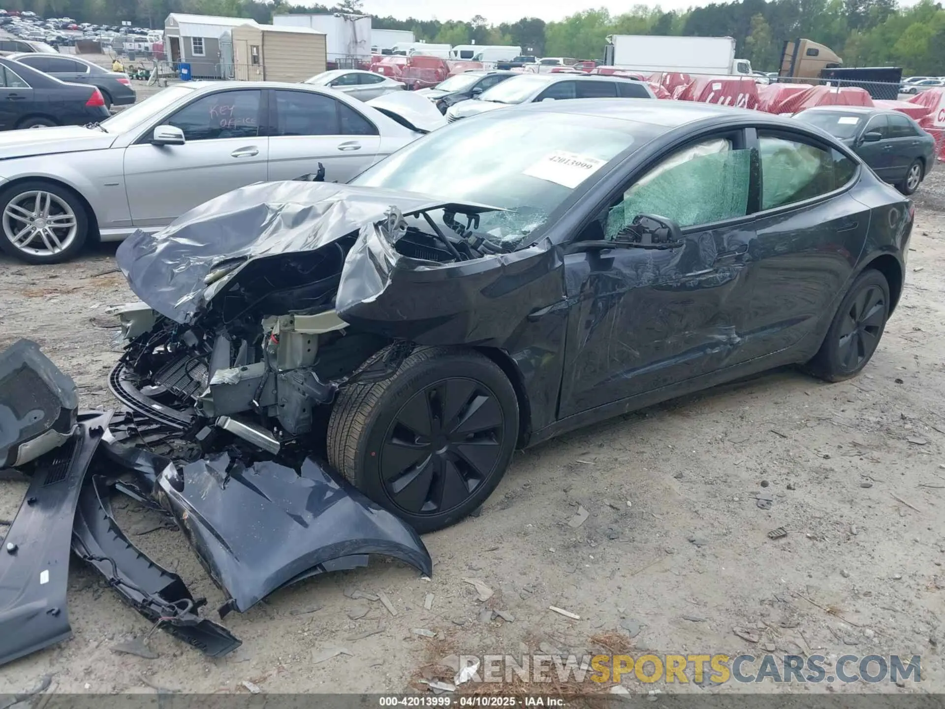 2 fotografías del automóvil dañado 5YJ3E1EB4RF864093 TESLA MODEL 3 2024