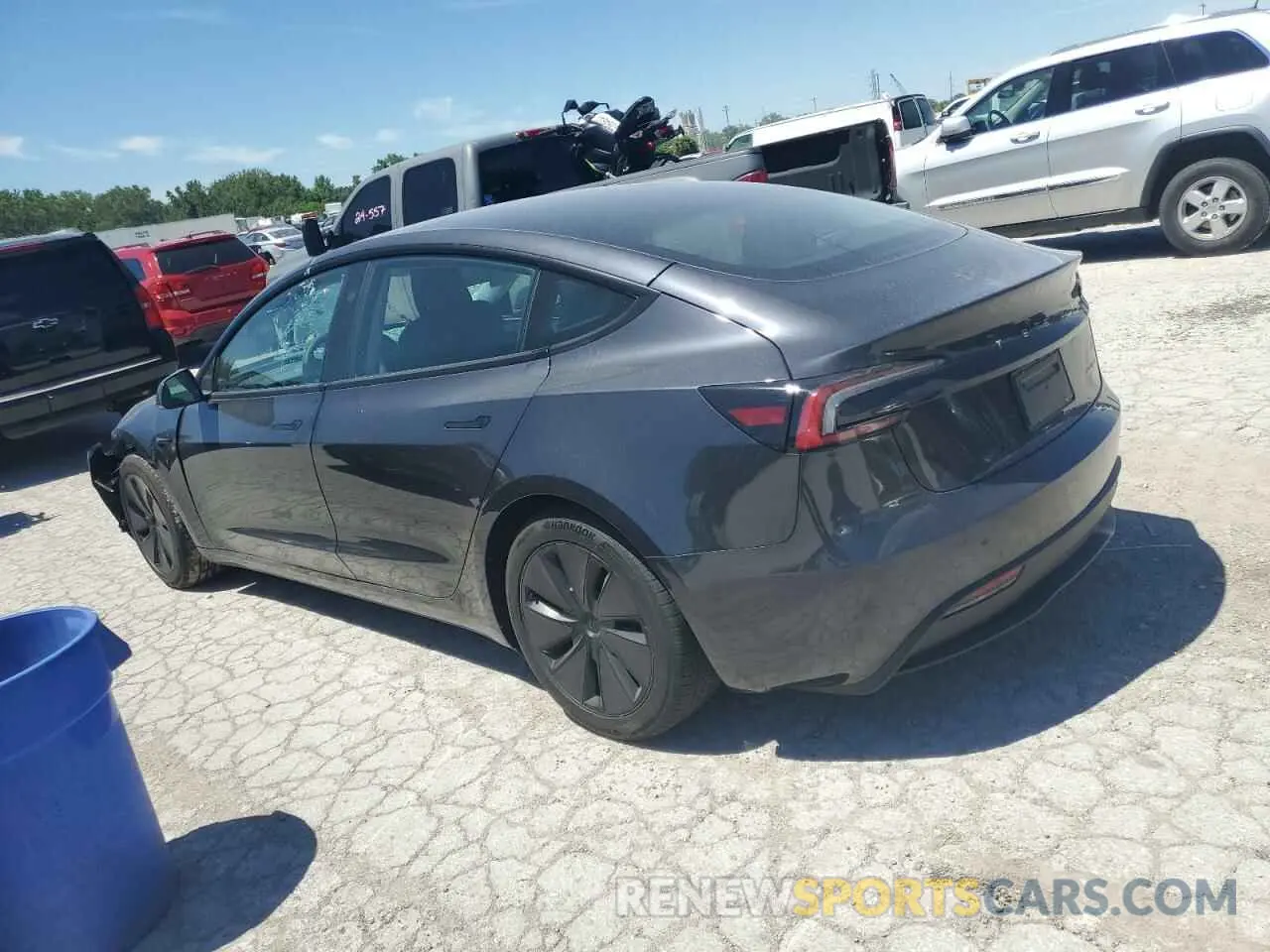 2 fotografías del automóvil dañado 5YJ3E1EB5RF735795 TESLA MODEL 3 2024