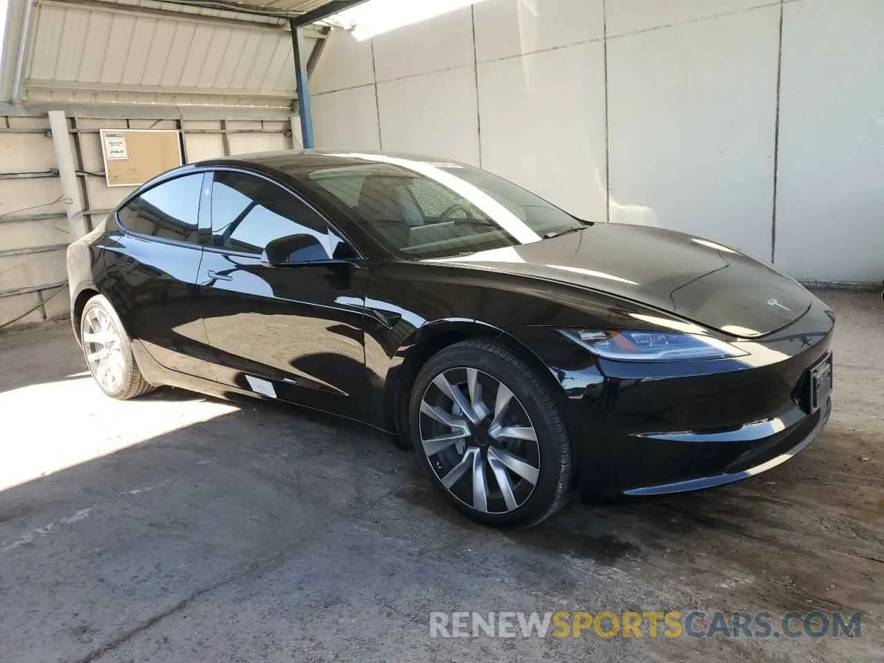 4 fotografías del automóvil dañado 5YJ3E1EB5RF736011 TESLA MODEL 3 2024