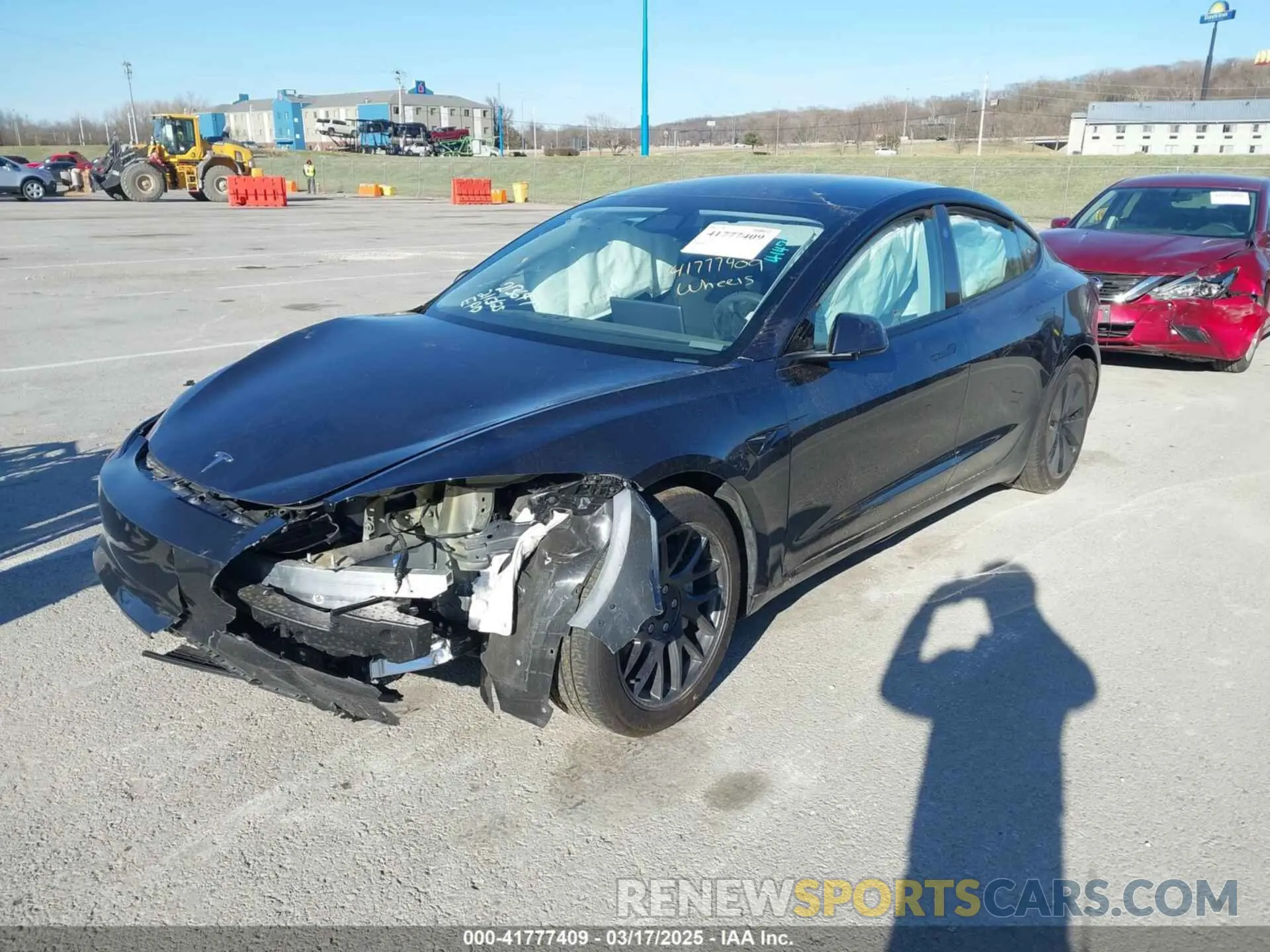 2 fotografías del automóvil dañado 5YJ3E1EB6RF722229 TESLA MODEL 3 2024