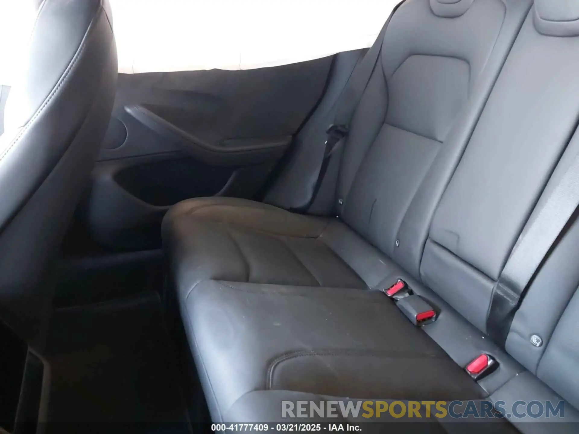 8 fotografías del automóvil dañado 5YJ3E1EB6RF722229 TESLA MODEL 3 2024