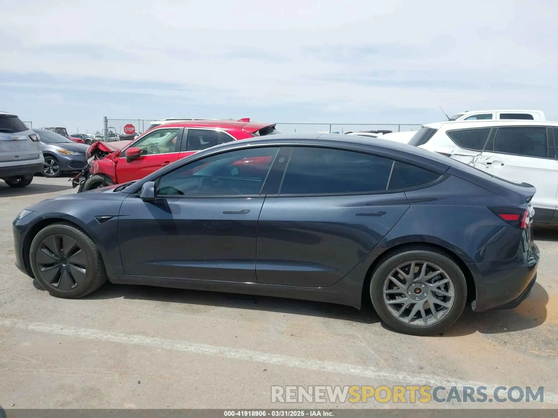 14 fotografías del automóvil dañado 5YJ3E1EB6RF725258 TESLA MODEL 3 2024