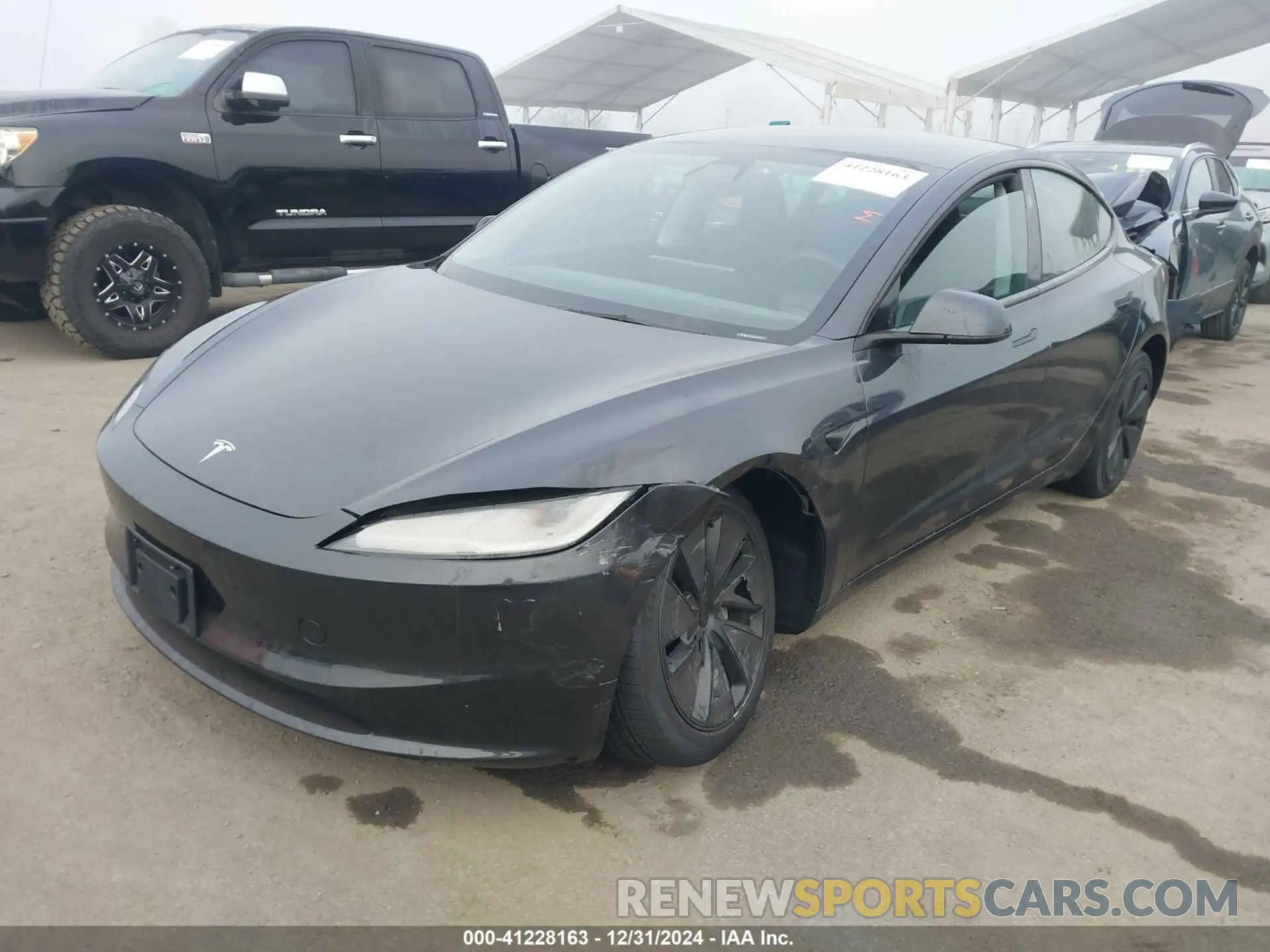 2 fotografías del automóvil dañado 5YJ3E1EB6RF811721 TESLA MODEL 3 2024