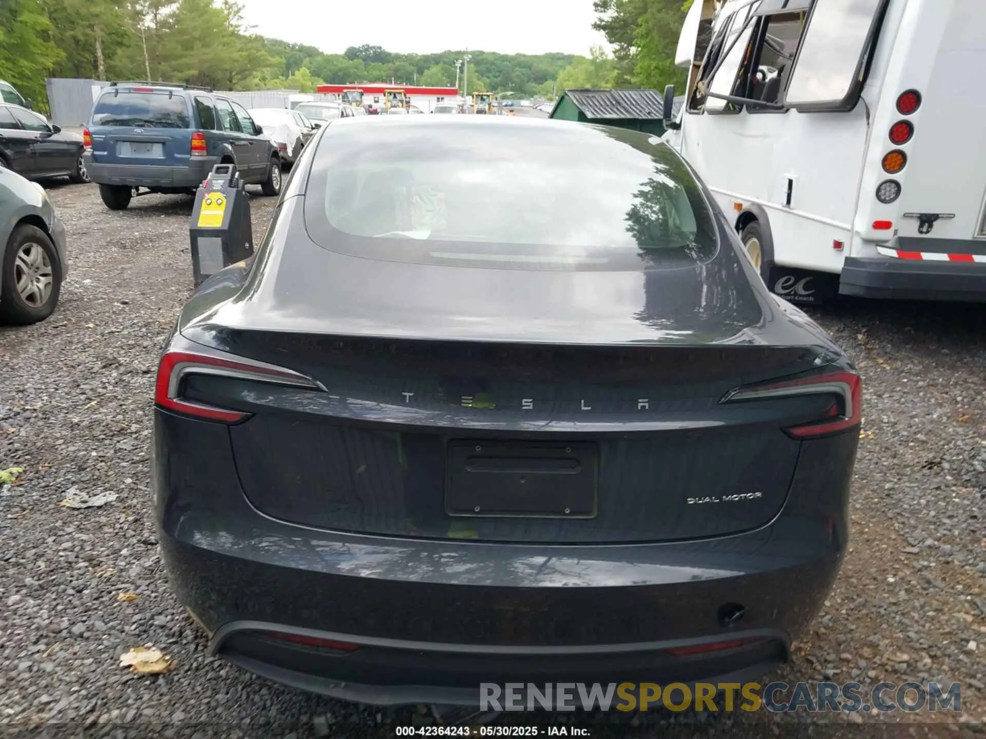 16 fotografías del automóvil dañado 5YJ3E1EB6RF830852 TESLA MODEL 3 2024