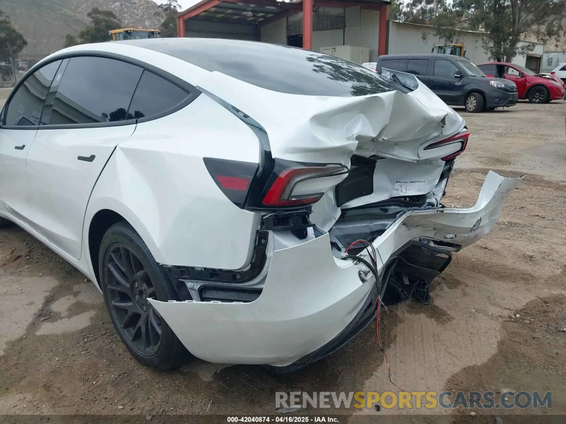 16 fotografías del automóvil dañado 5YJ3E1EB6RF842807 TESLA MODEL 3 2024